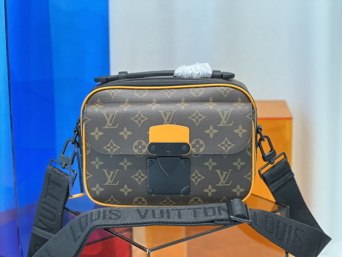 Best Replica Louis Vuitton lock - Colareps