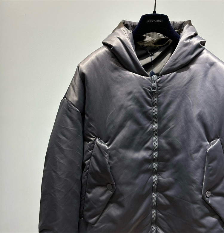 Best Replica 2024SS LV Down Jacket Top Version - Colareps