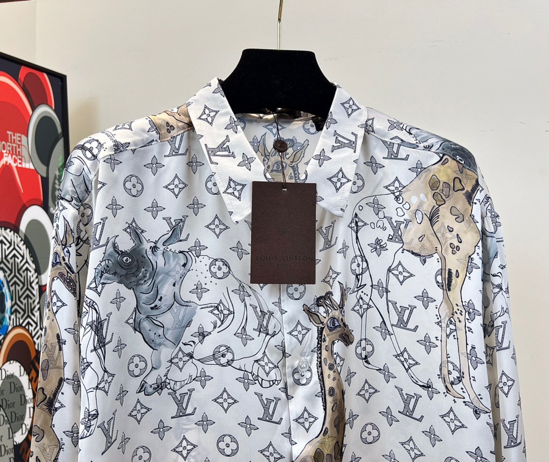 Best Replica 2024SS LV Silk Shirt Top Version - Colareps