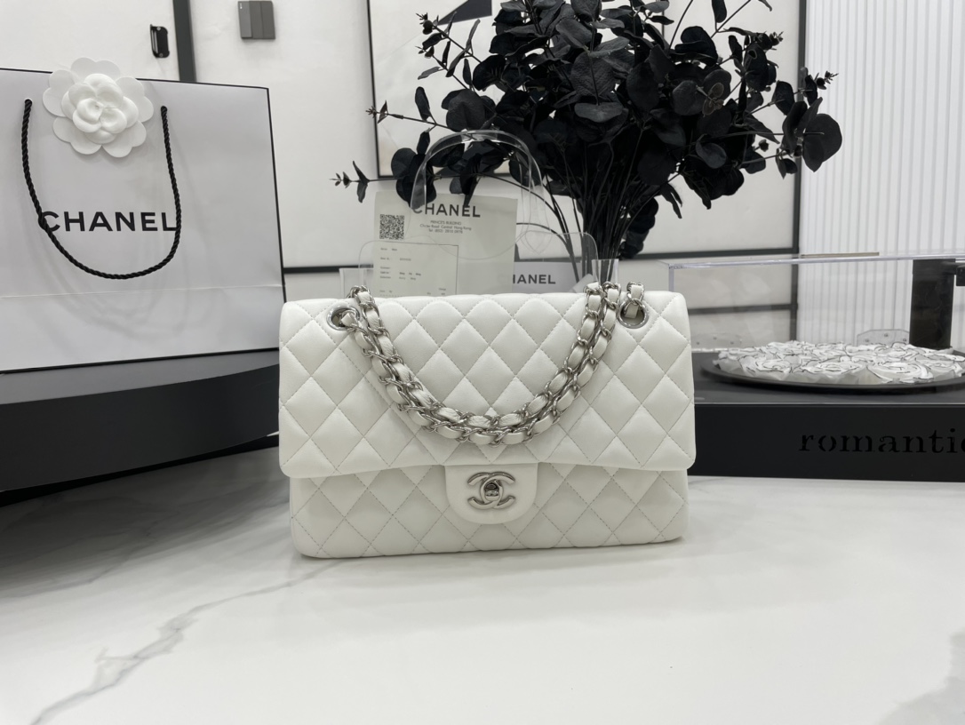 Best Replica Chanel CF Classic Flap 2.55 Replica – The Epitome of Feminine Elegance - Colareps