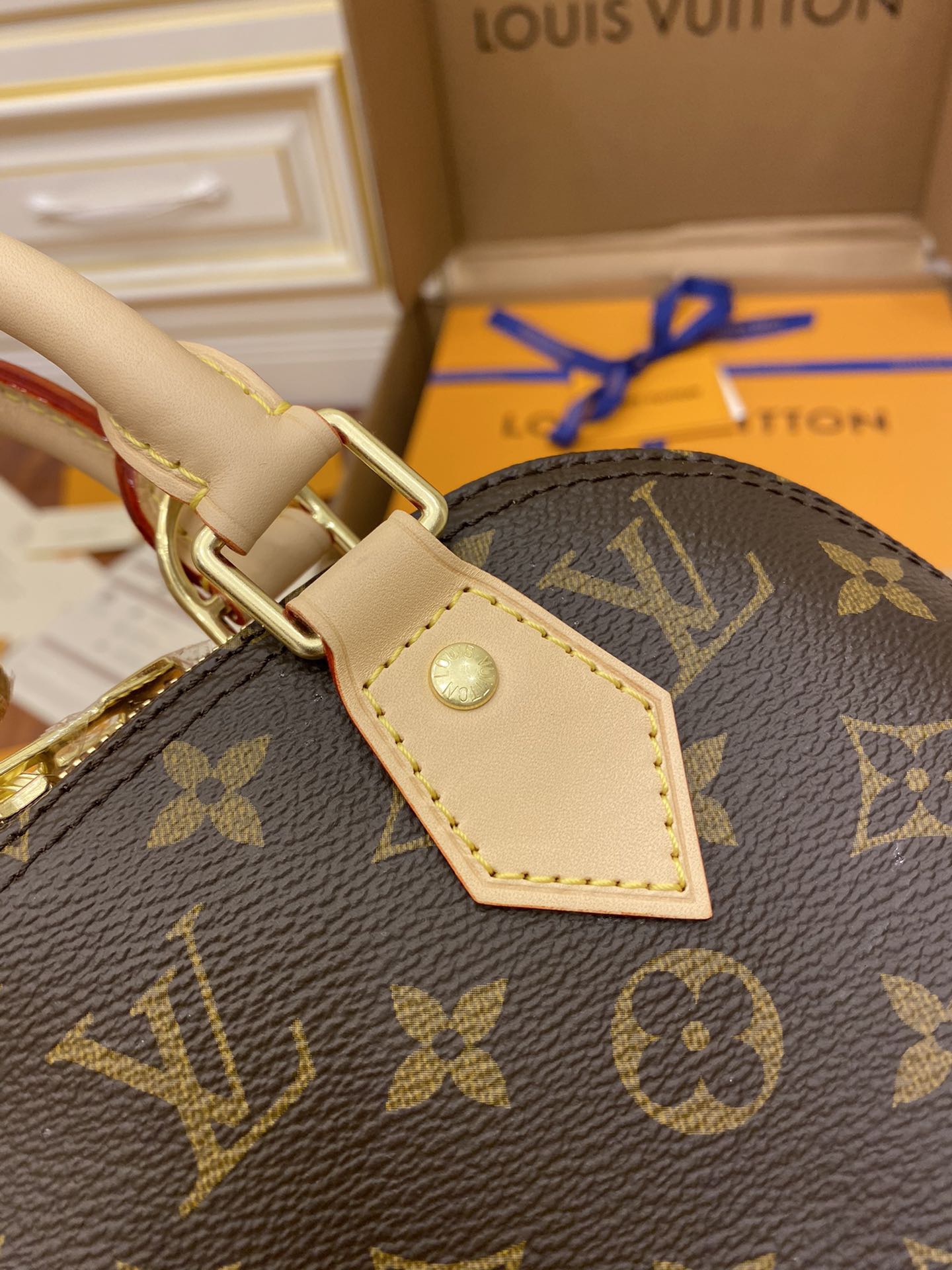 Best Replica Louis Vuitton Handbag M53152 Premium Enhanced Edition - Colareps