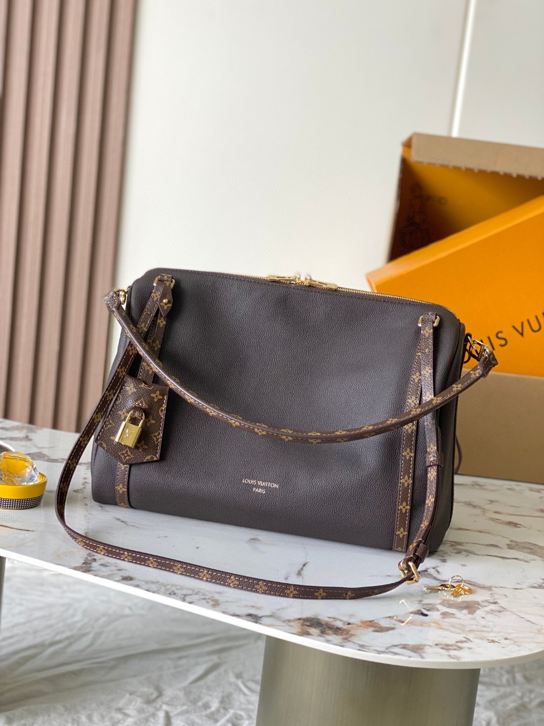 Best Replica Louis Vuitton Bags - Premium Edition - Italian Grade A Diamond Leather - Colareps