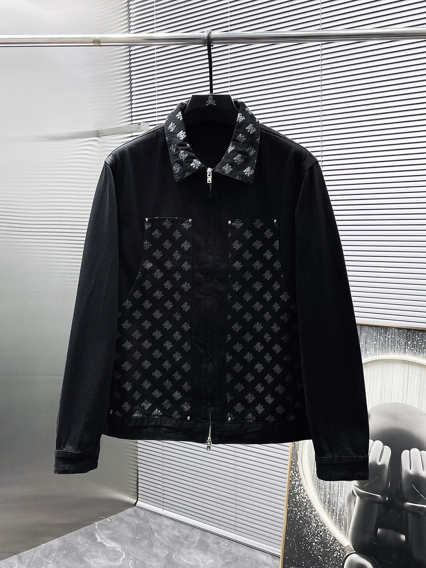 Best Replica AMIRI 2025 New Collared Denim Jacket - Premium Version - Colareps