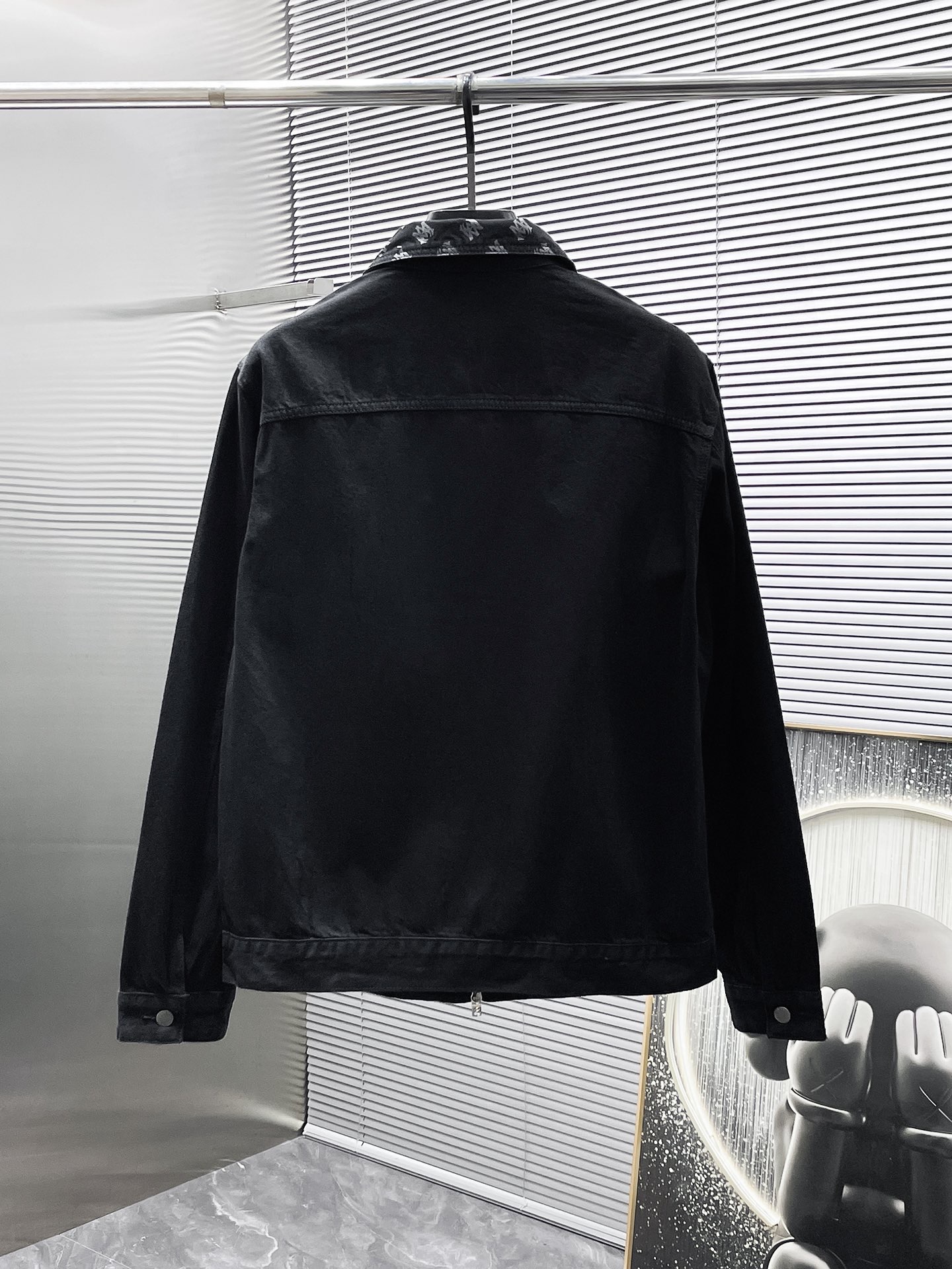 Best Replica AMIRI 2025 New Collared Denim Jacket - Premium Version - Colareps