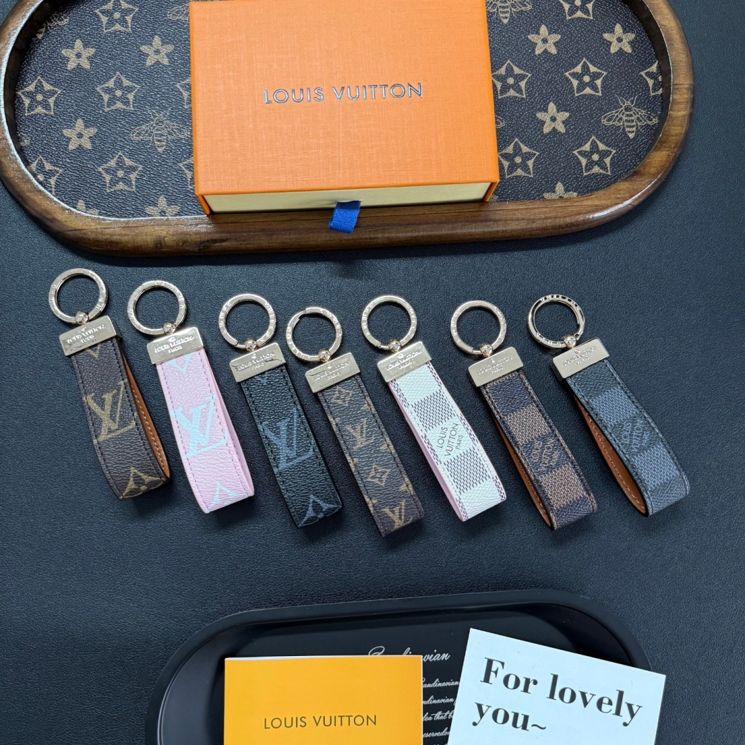 LL Textured Leather Classic Pattern Keychain - Vania Cases