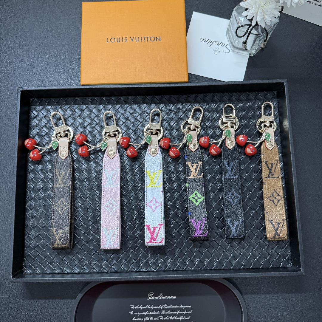 LL Textured Leather Reimagined Classic Keychain - Vania Cases