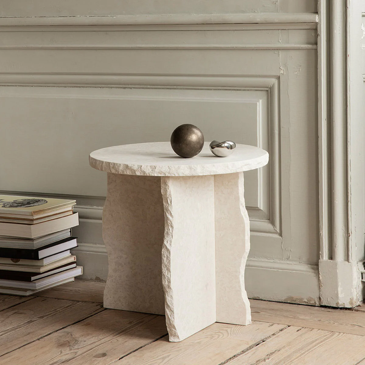 ferm LIVING | Mineral Sculptural Table - Bianco Curia