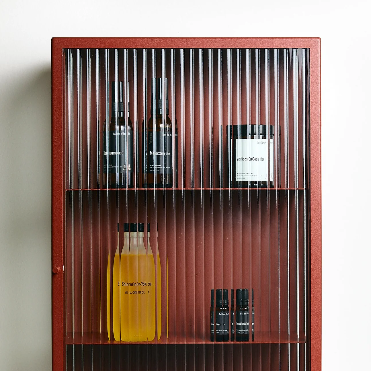 ferm LIVING | Haze Wall Cabinet - Reeded Glass - Oxide Red