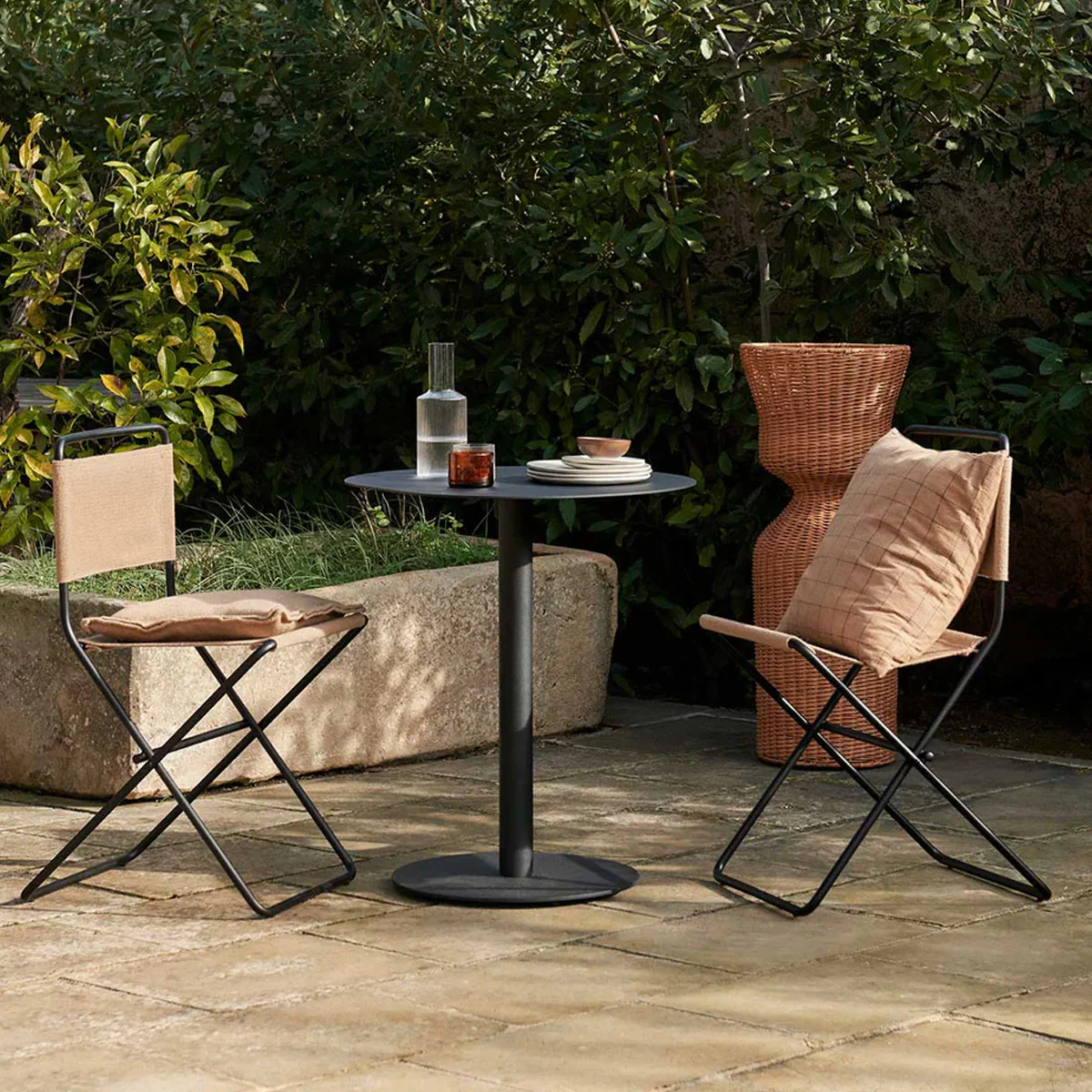 ferm LIVING | Pond Small Table - Black