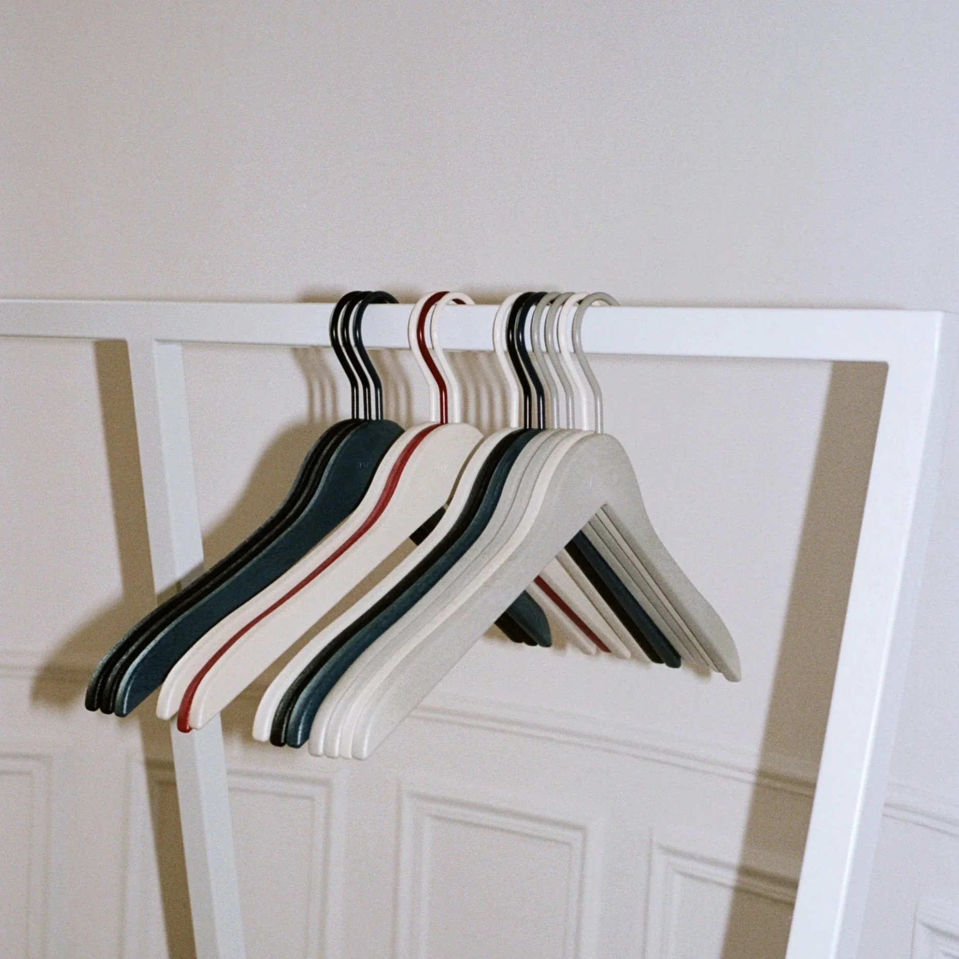 HAY | Coat Hanger - Set of 4 - Cream