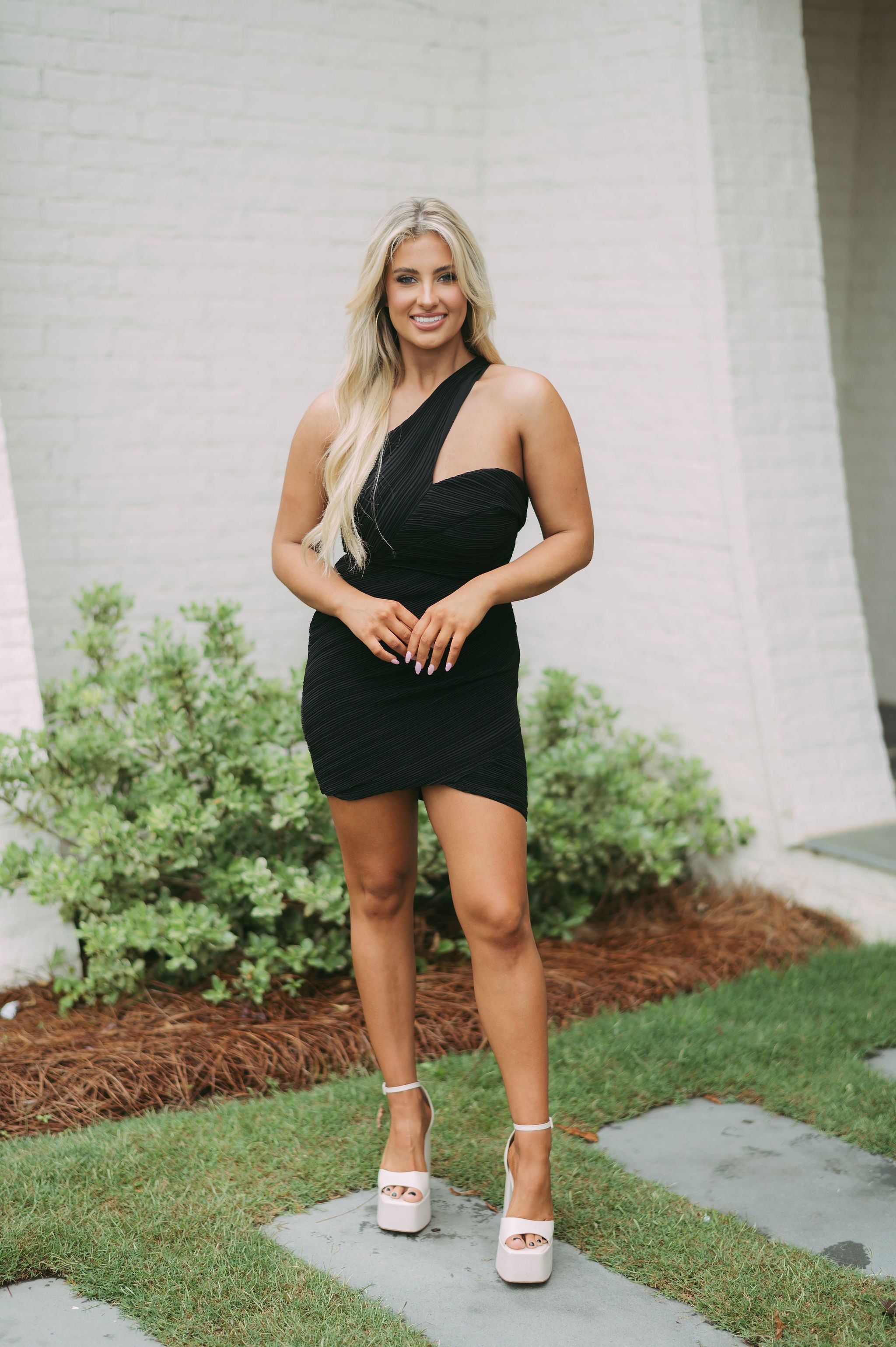 One Shoulder Texture DressBlack// PETITE