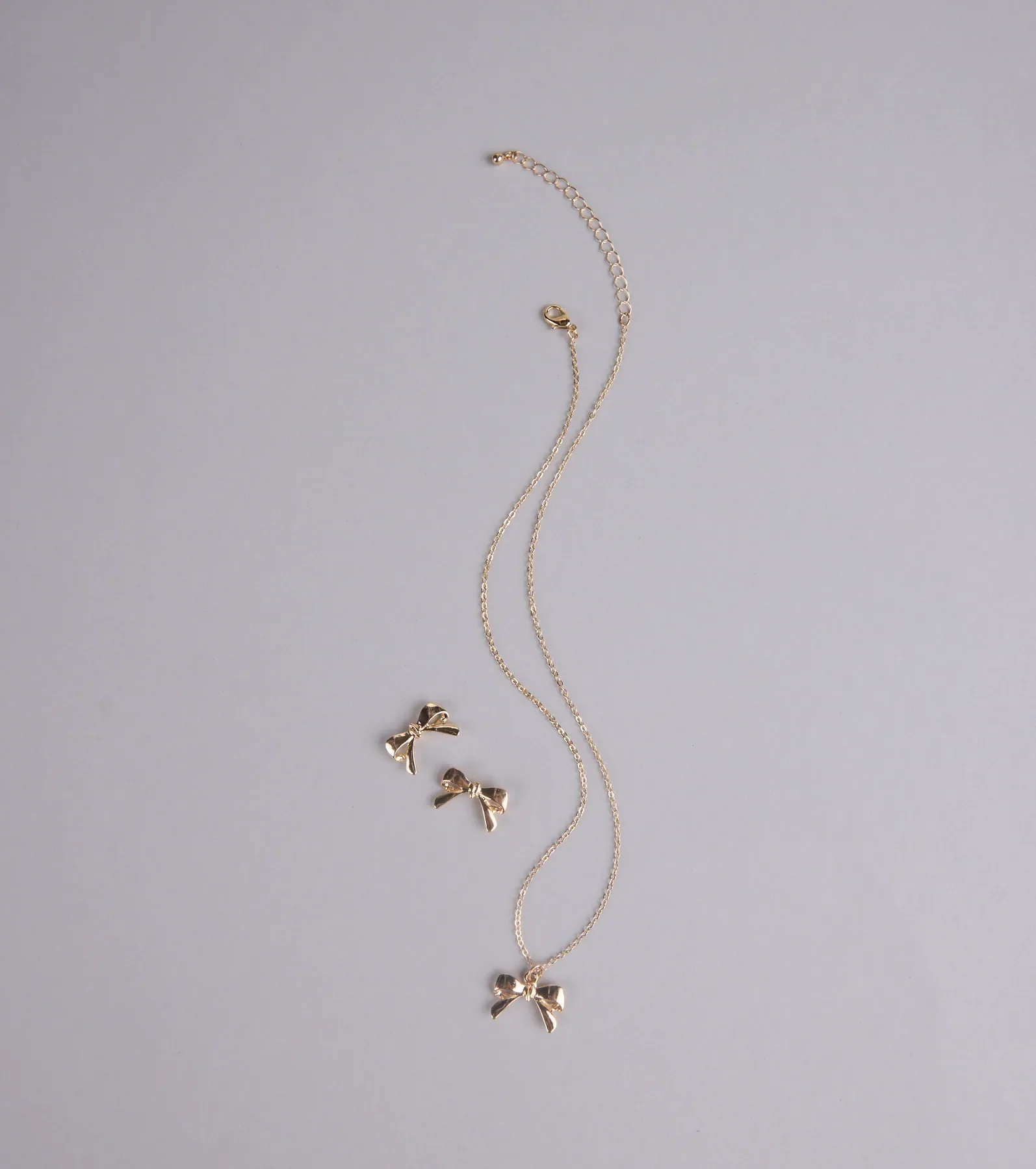 So Charming Bow Necklace And Stud Earrings Set