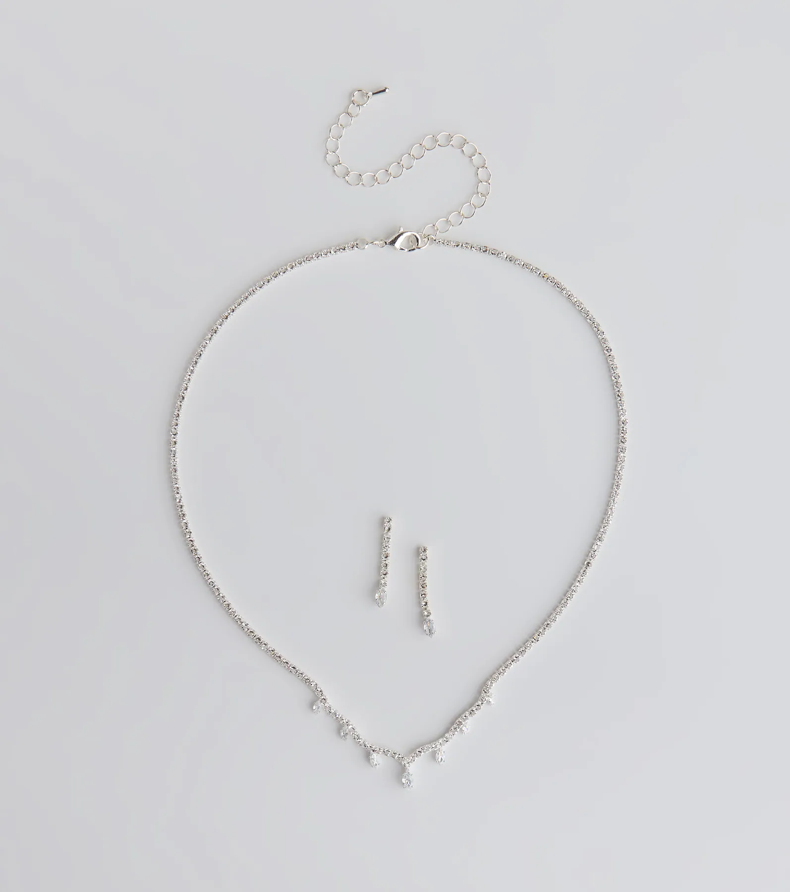 Stunning Pair Necklace And Earrings Set