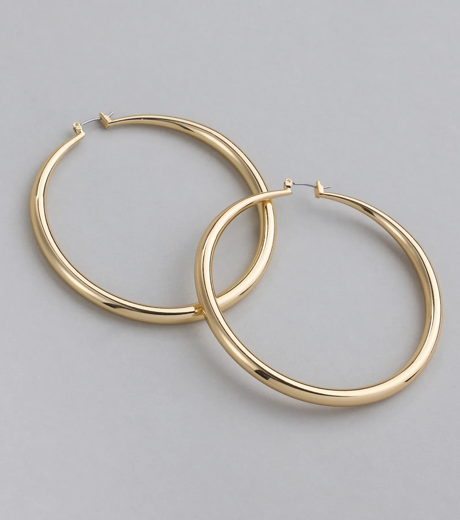 Sleek Glam Large Hollow Hoop Earrings