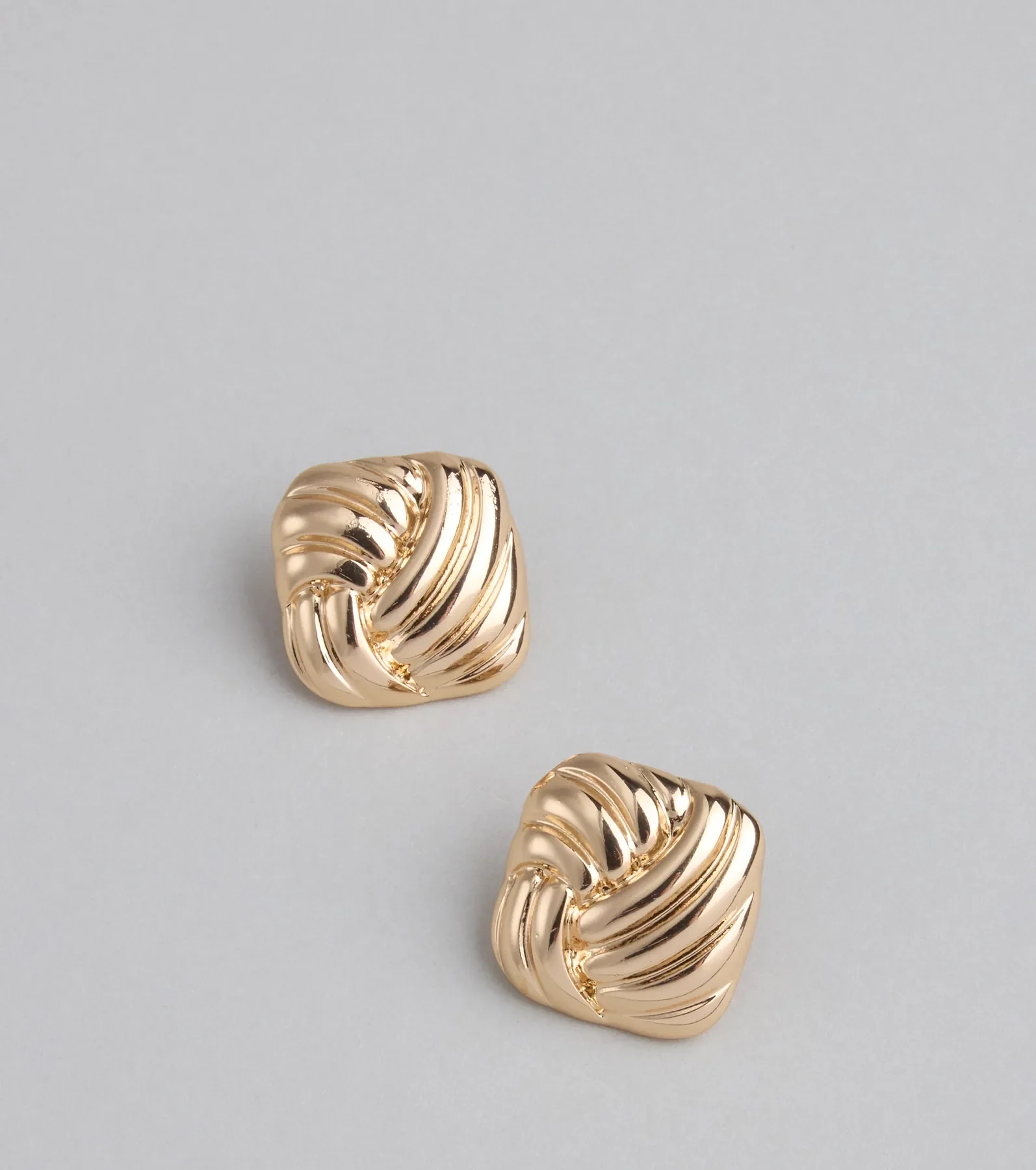 Luxe Intertwined Square Stud Earrings