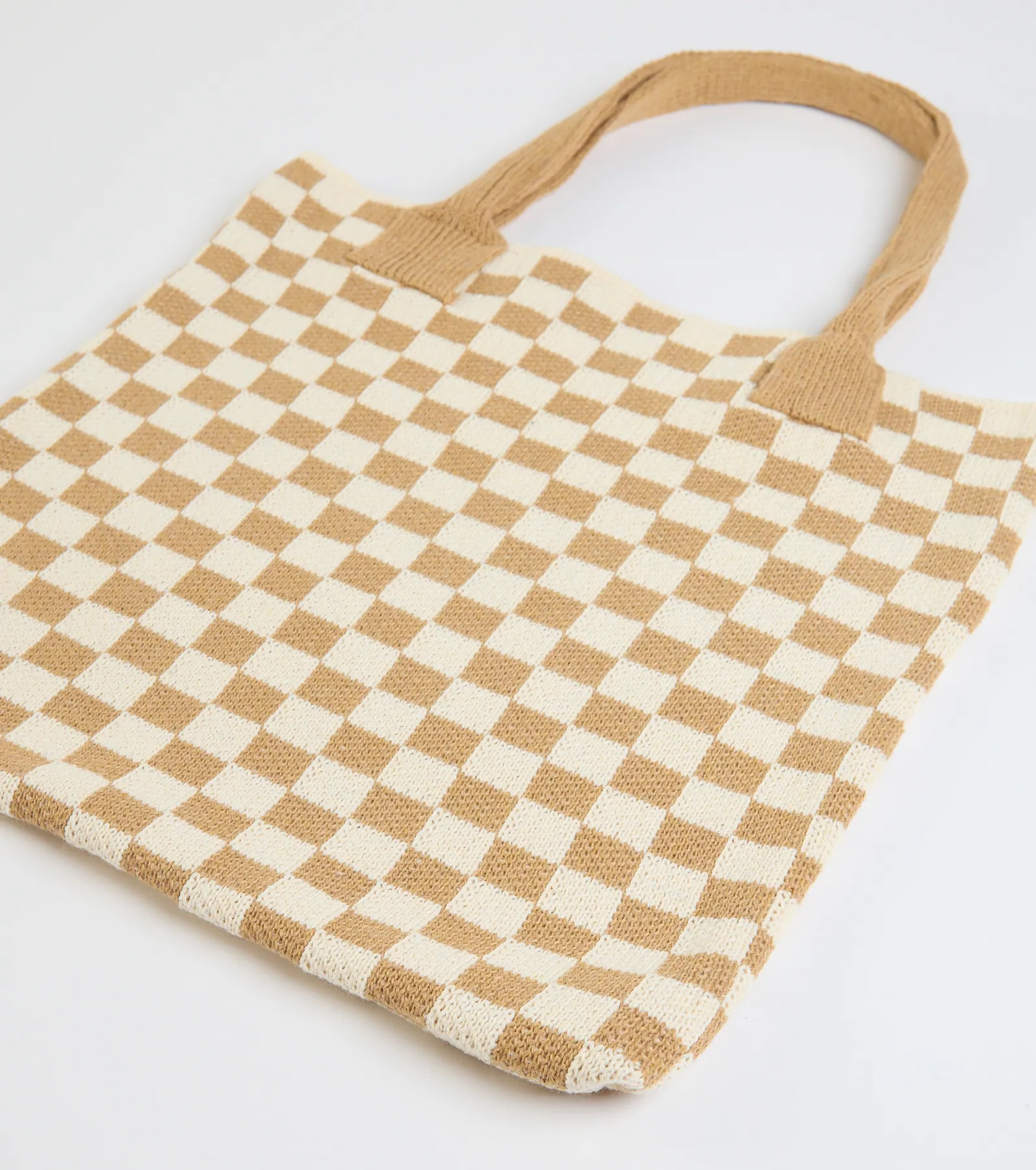 Style in Check Straw Tote Bag