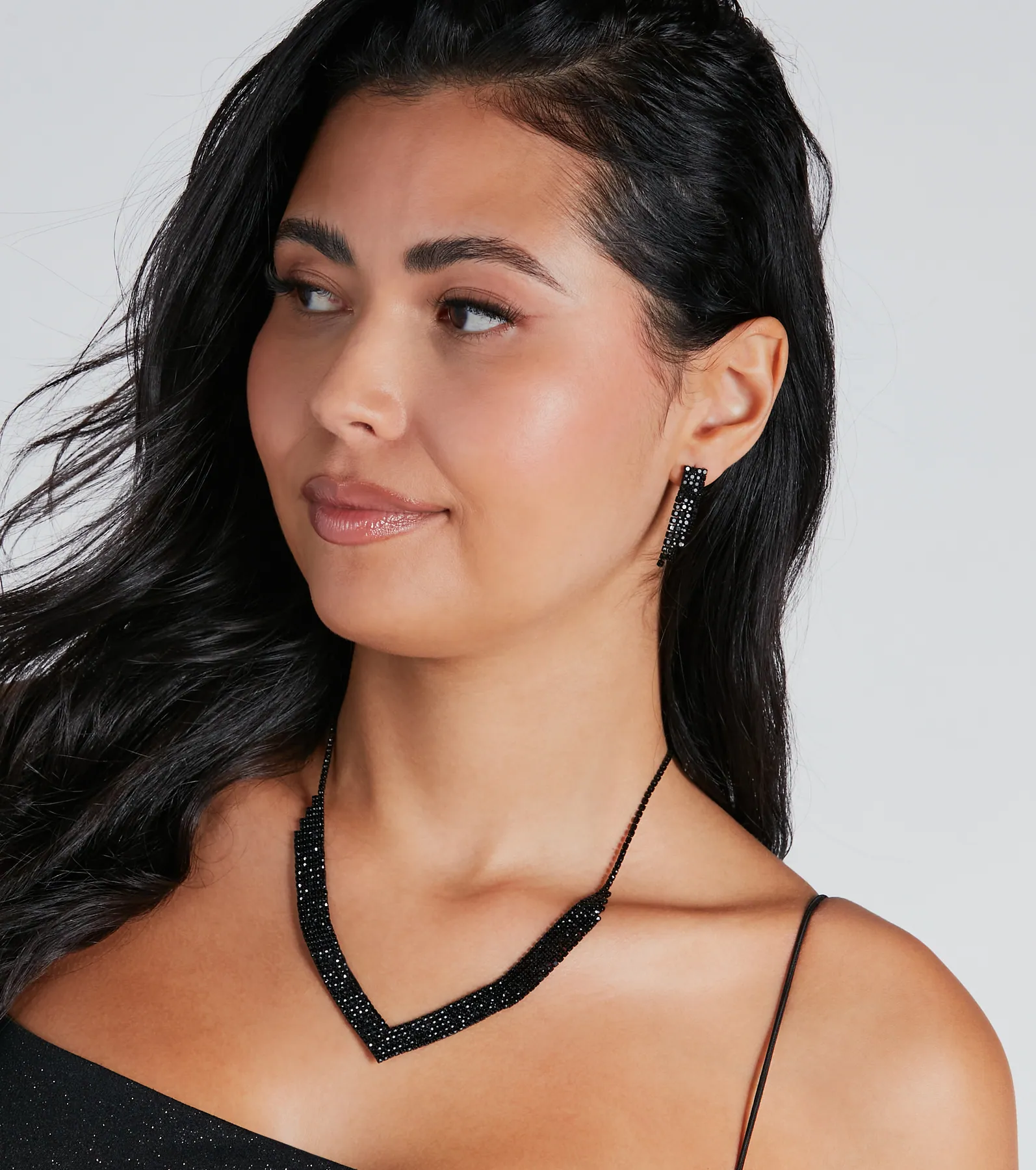 Glamorous Rhinestone Necklace And Earrings Set