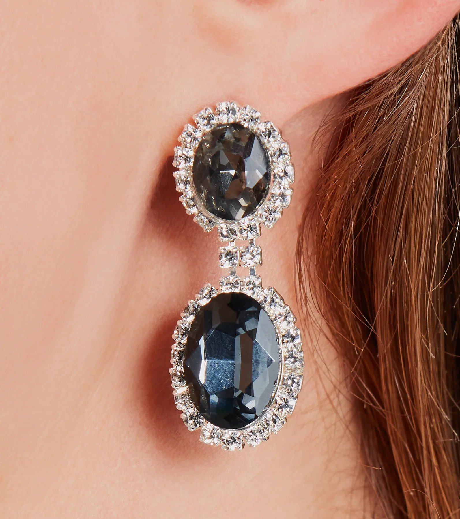 Glam Affair Gemstone Necklace And Earrings Set