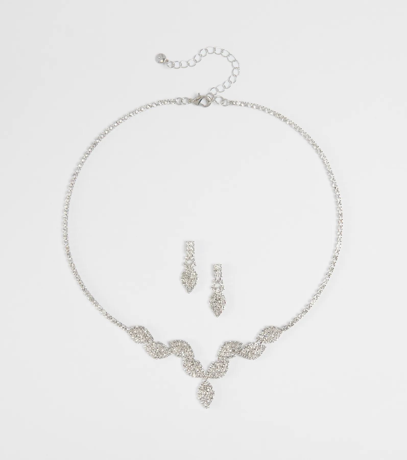 Gorgeous Elegance Necklace And Earrings Set