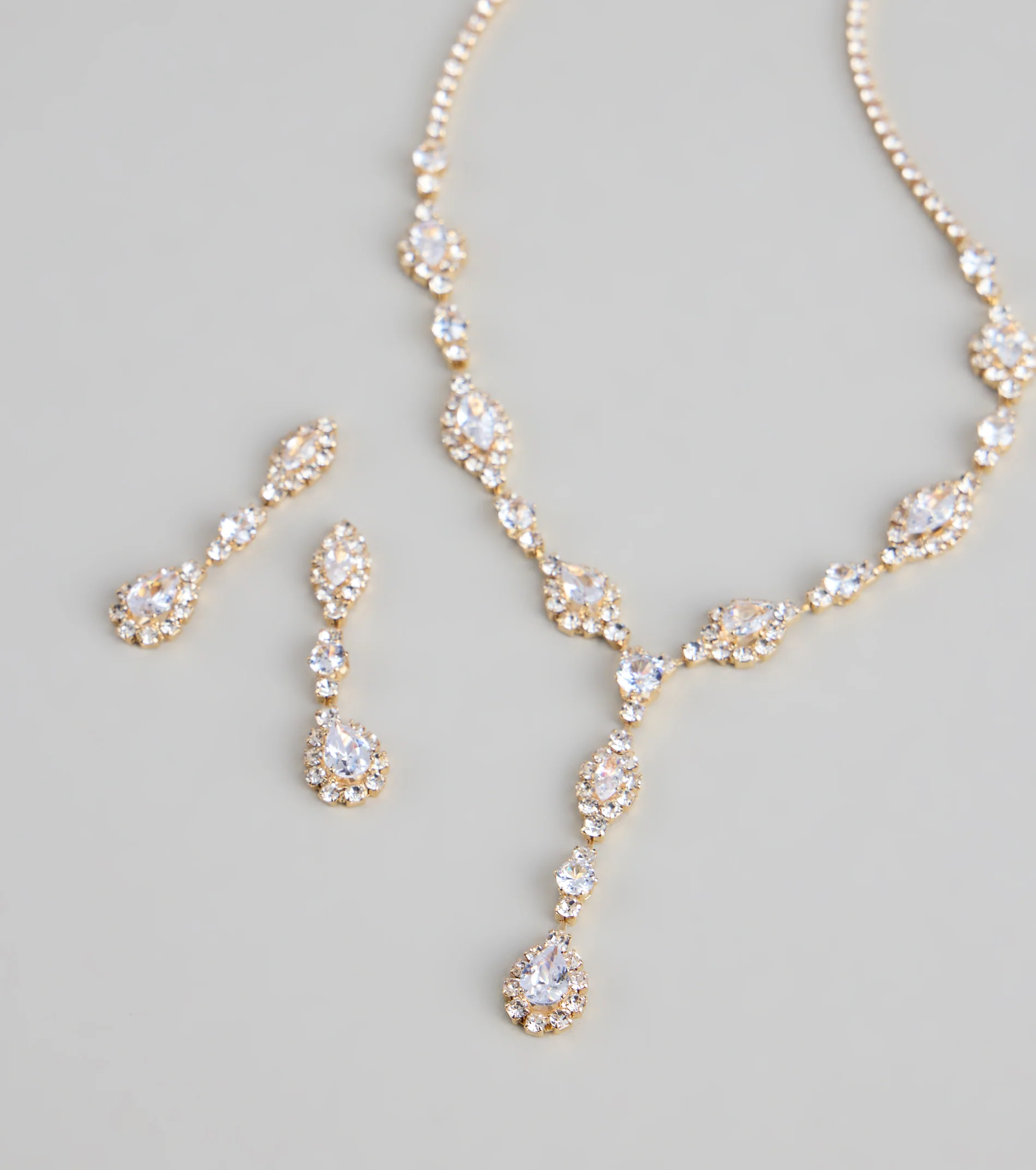 Dazzling Elegance Necklace And Earrings Set