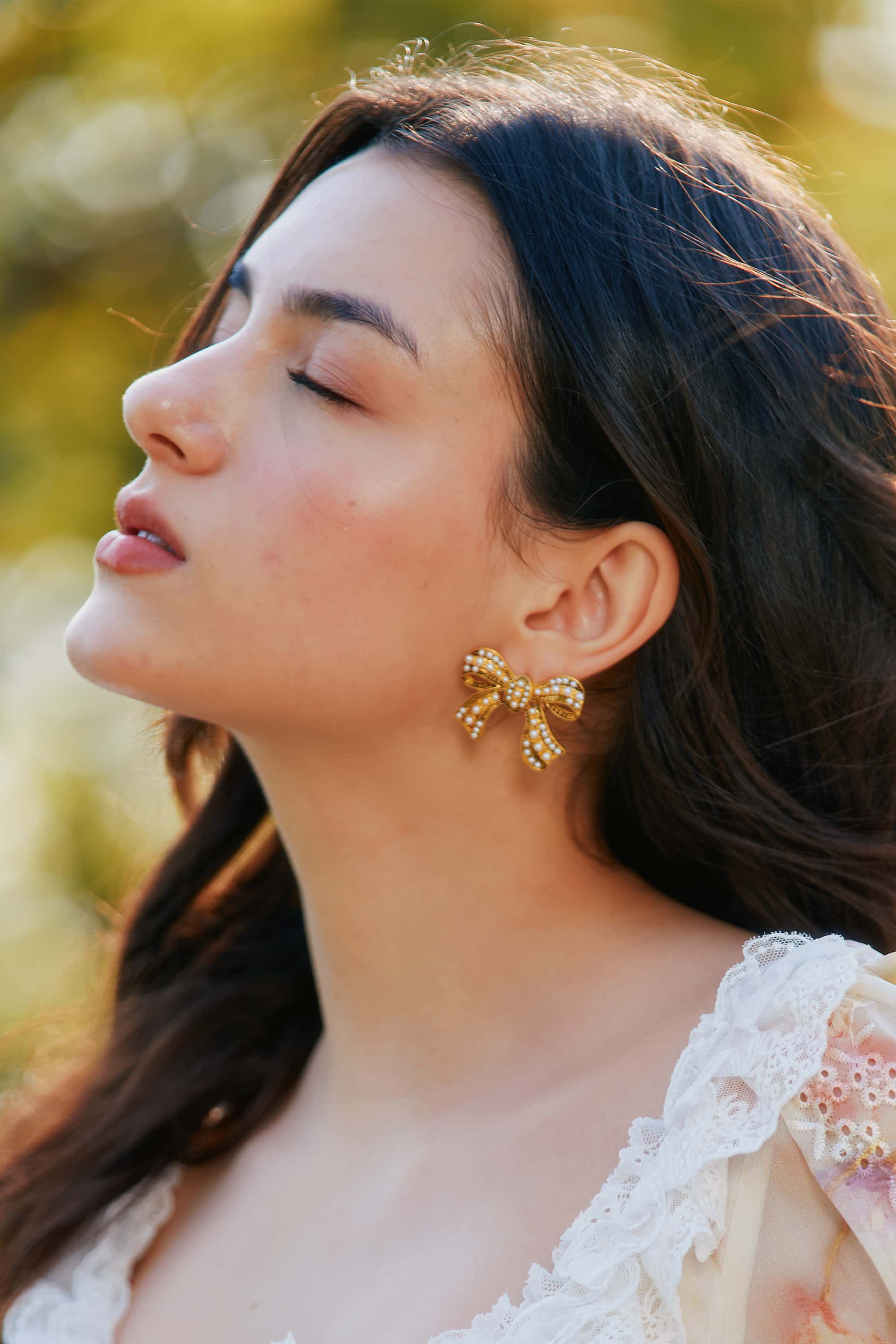 Vintage Bow Pearl Earrings