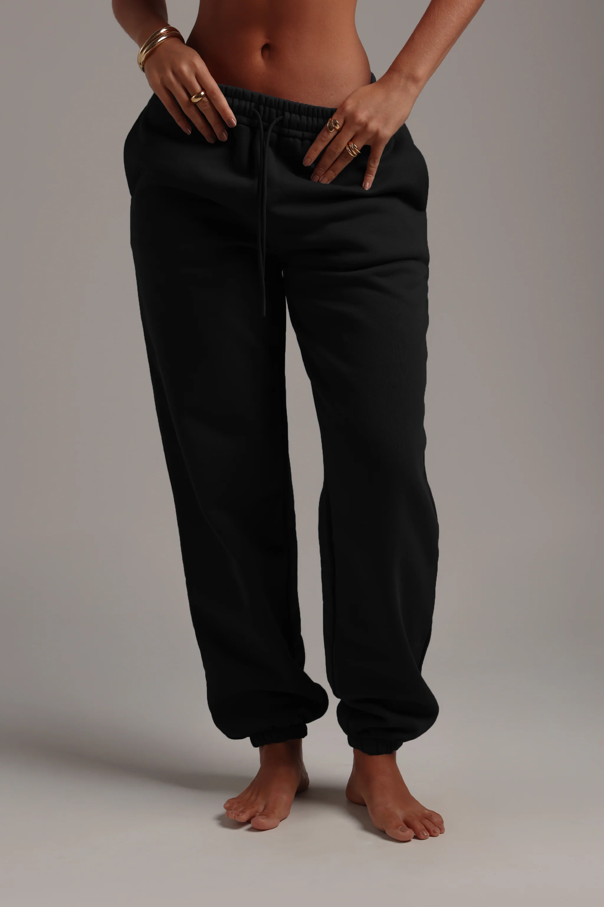 Jogger Fit Sweatpants - Black