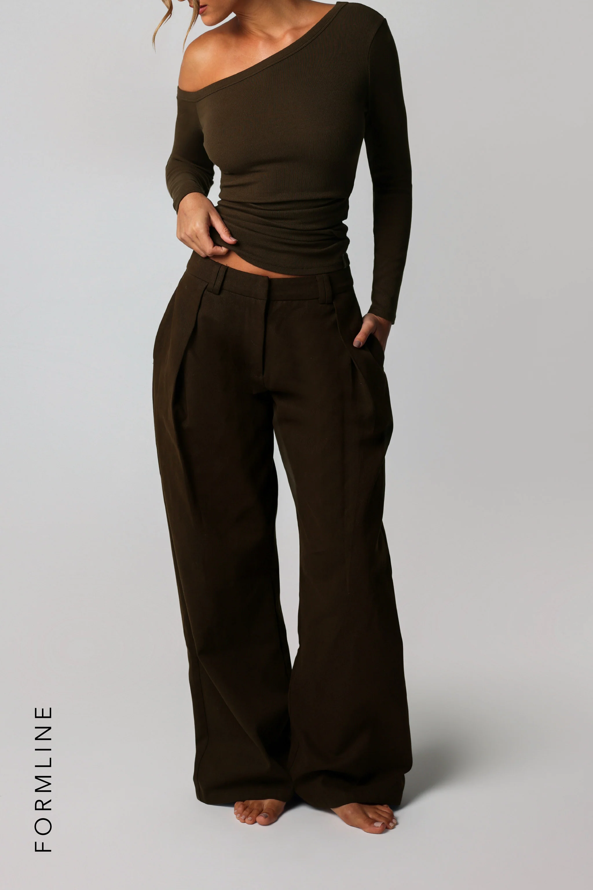 Form-Ribbed Gallerie Long Sleeve Top - Brown Sugar