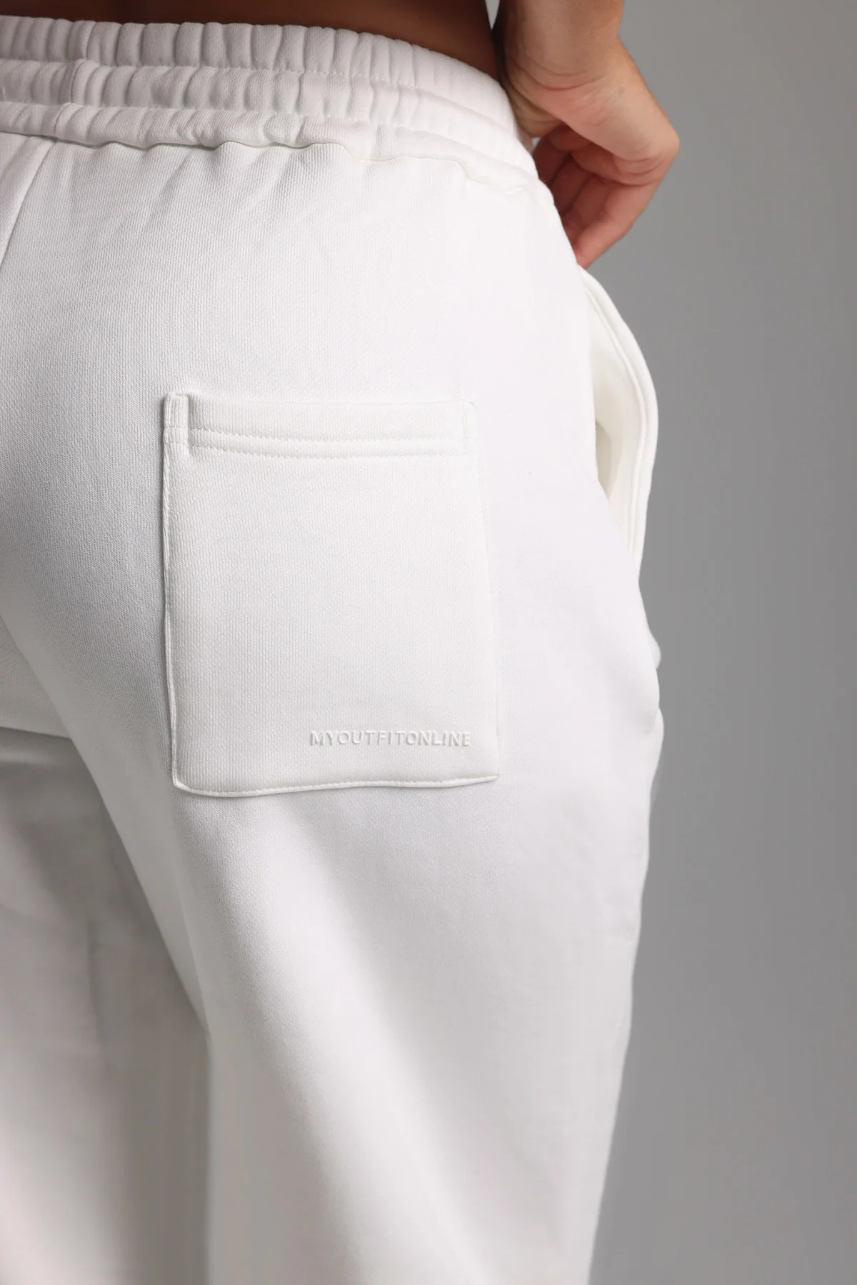 Jogger Fit Custom-Patch Sweatpants - White