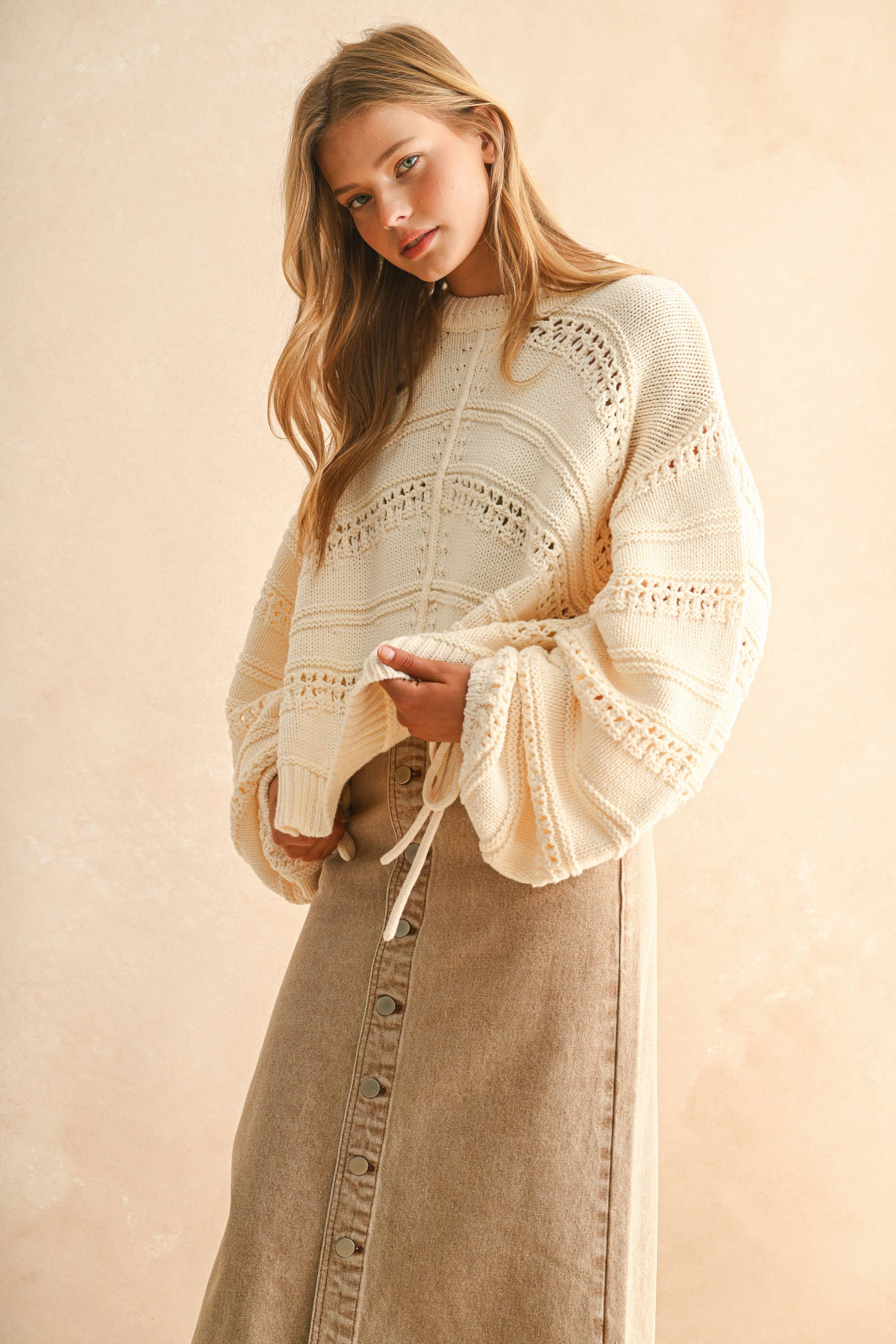 RUCHED SLEEVE SWEATER