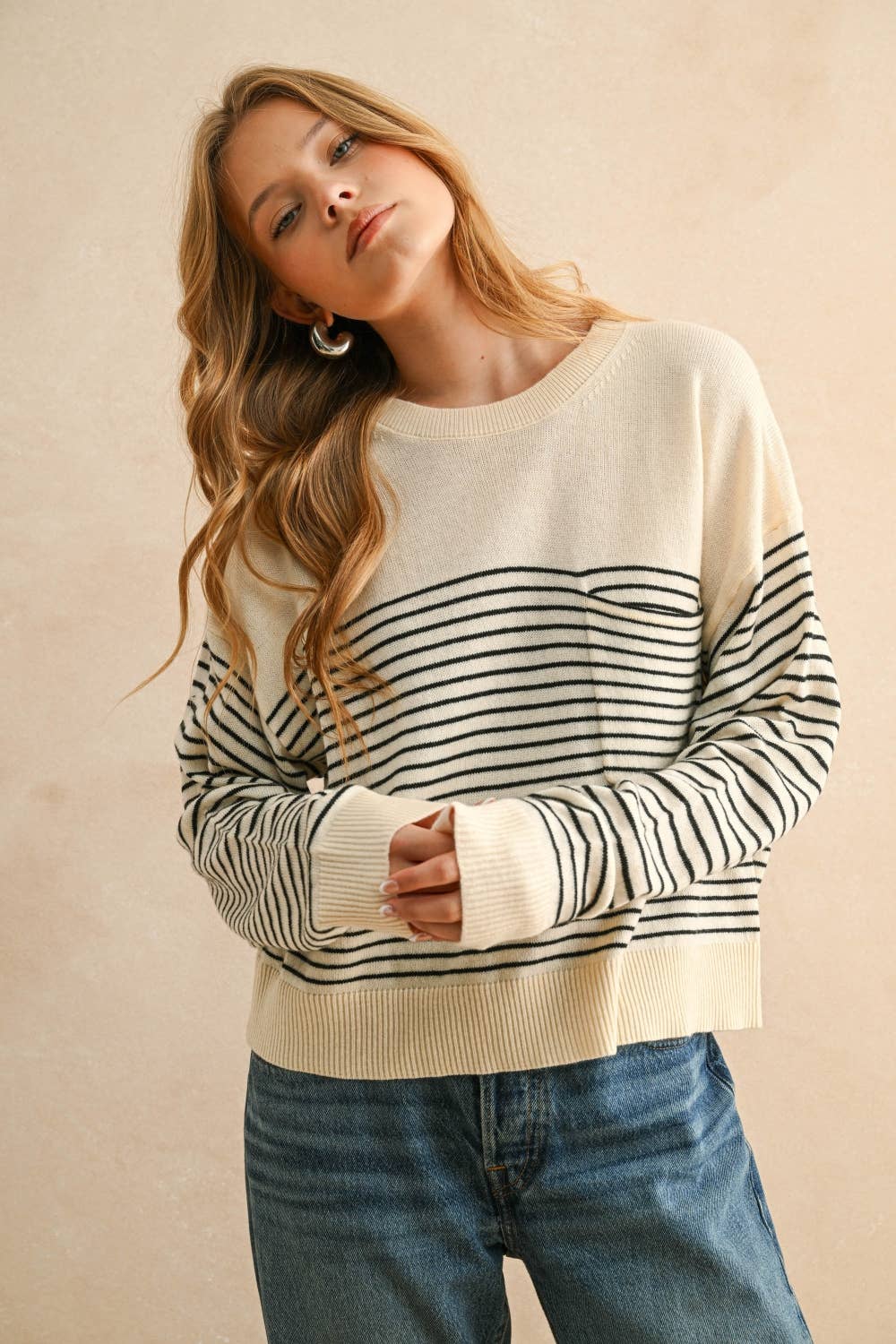 CREW NECK SWEATER