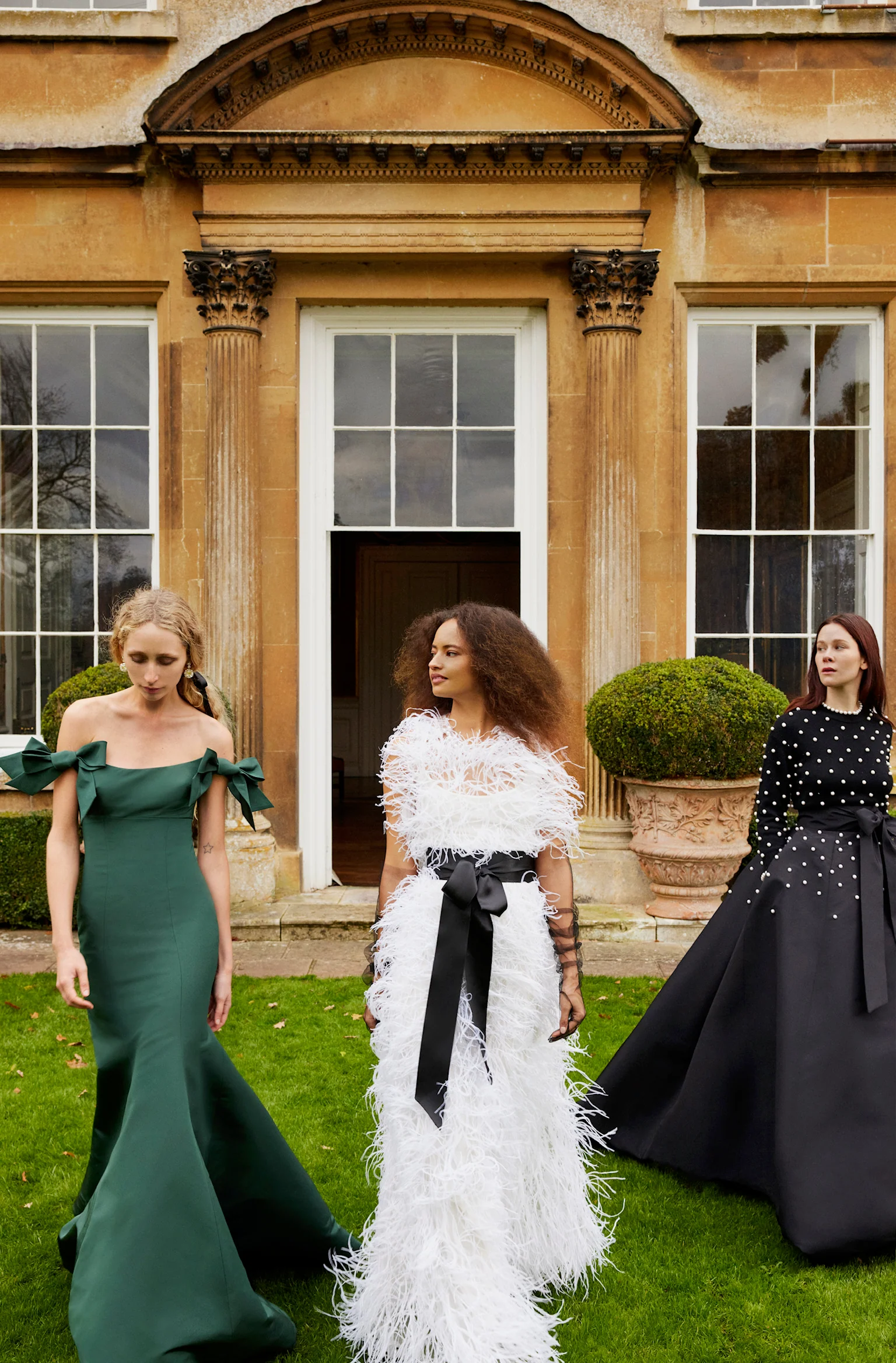 Noir Pearl Cashmere Sweater