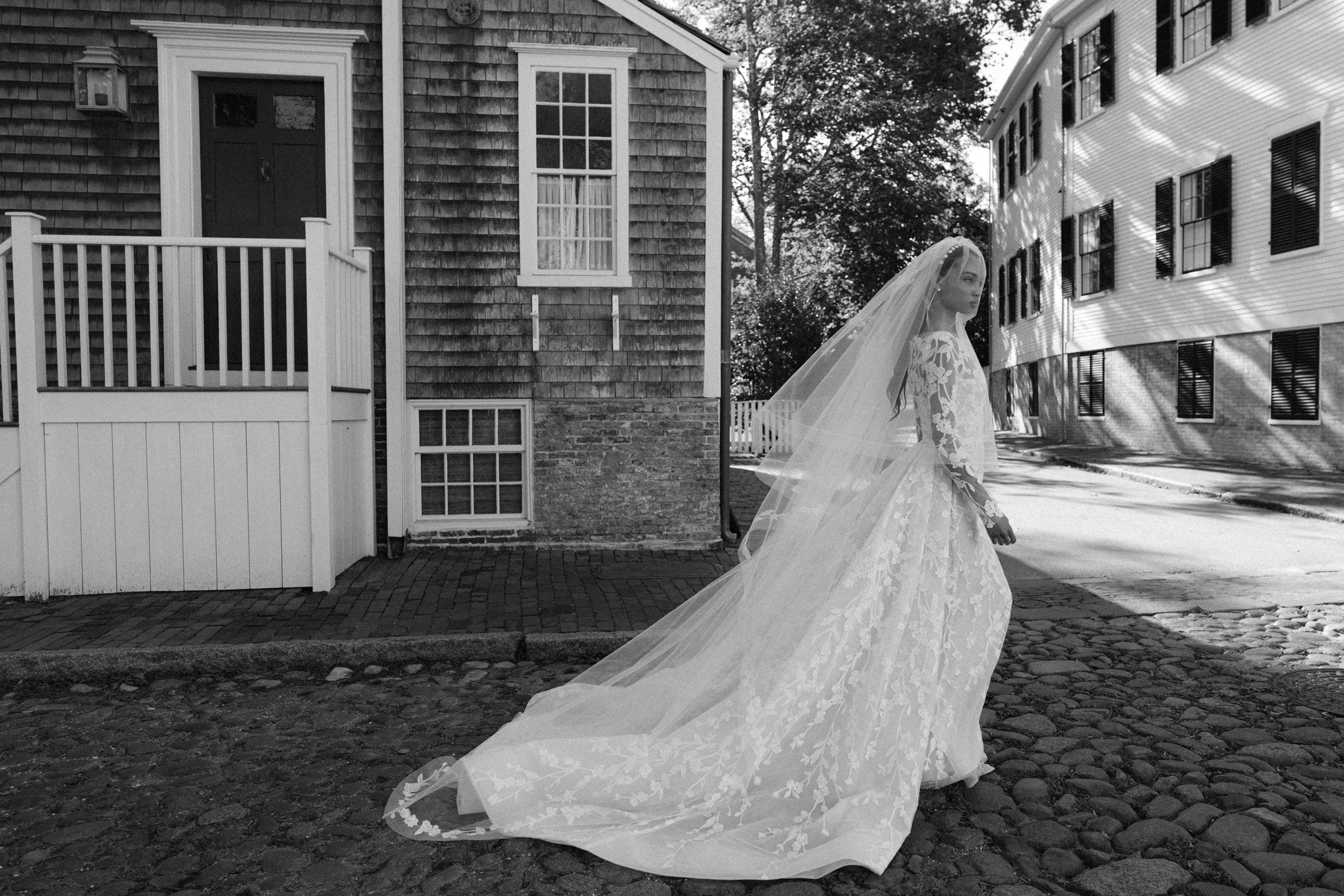 Millie Detachable Train