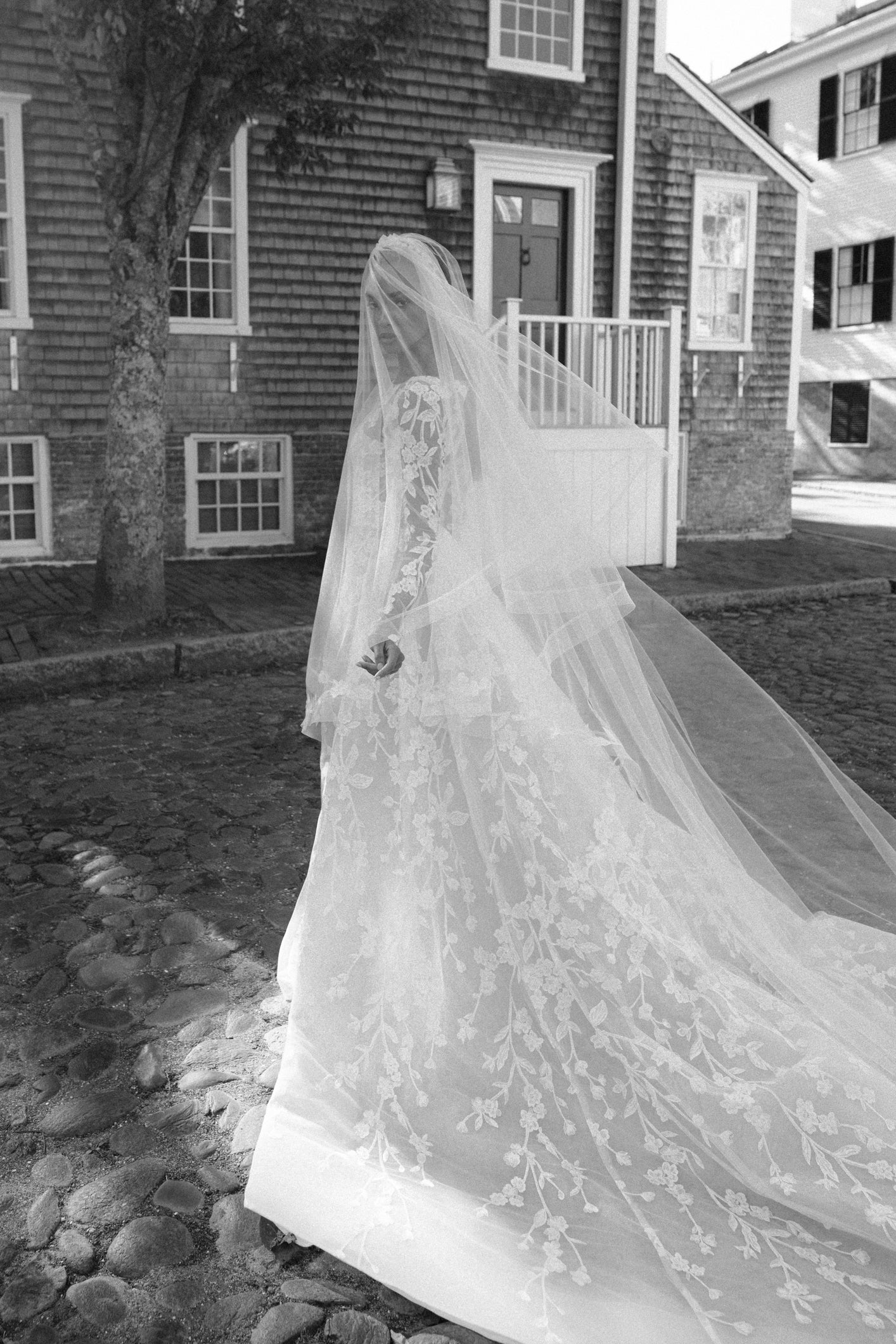 Millie Detachable Train