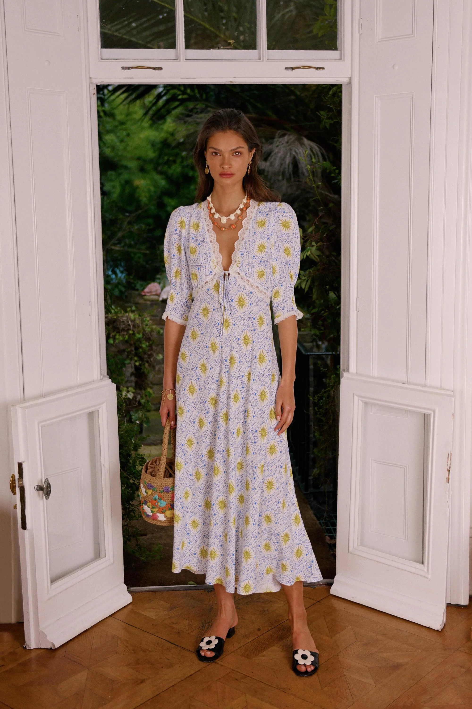 Amina - Sun Blue Ivory