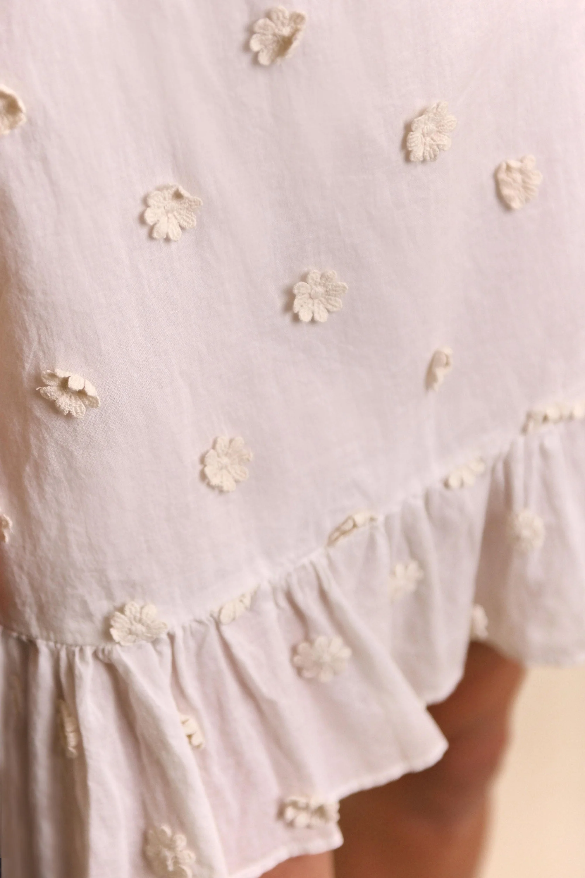 Camile - Daisy Ivory