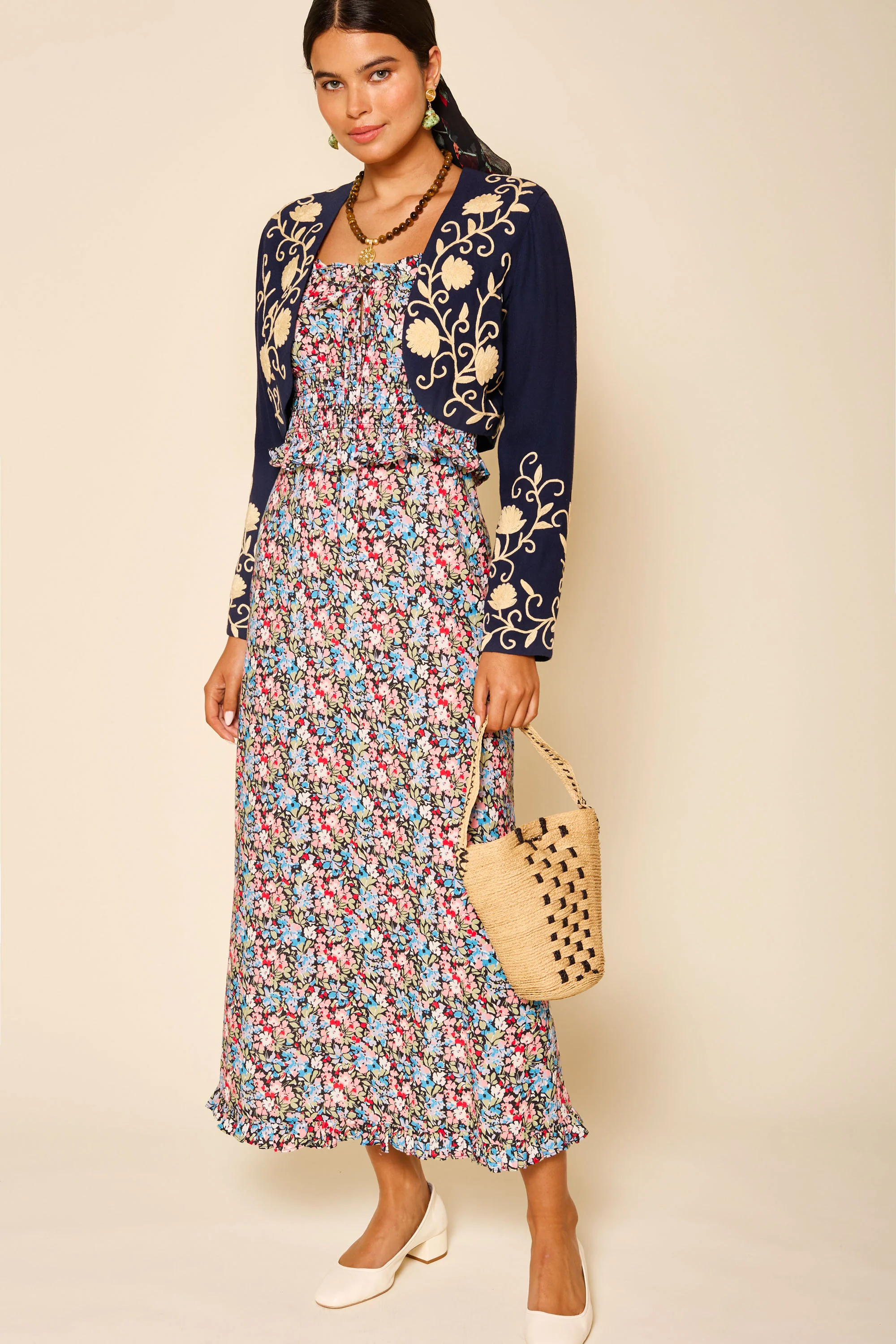 Bekki  -  Margaux Black