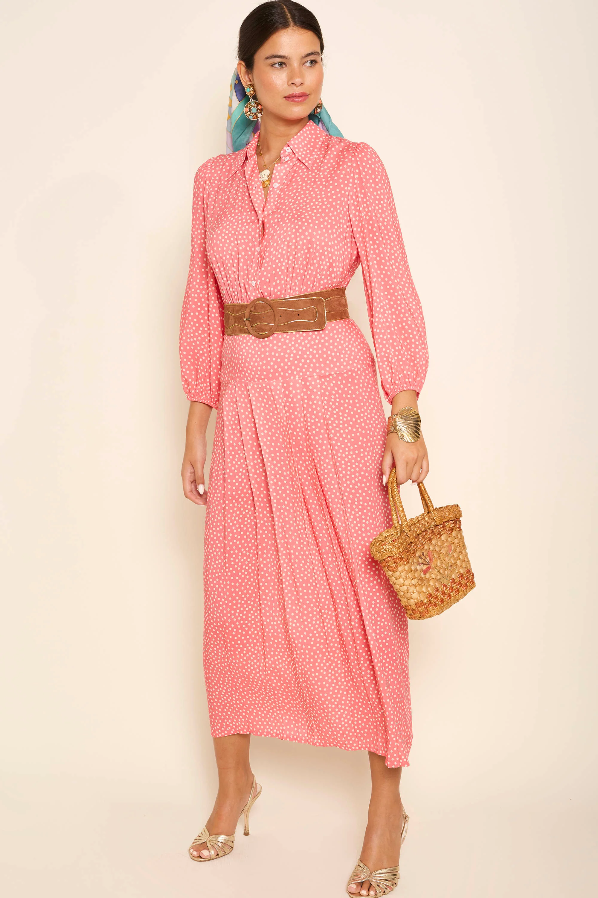 izzy - scatter spot coral