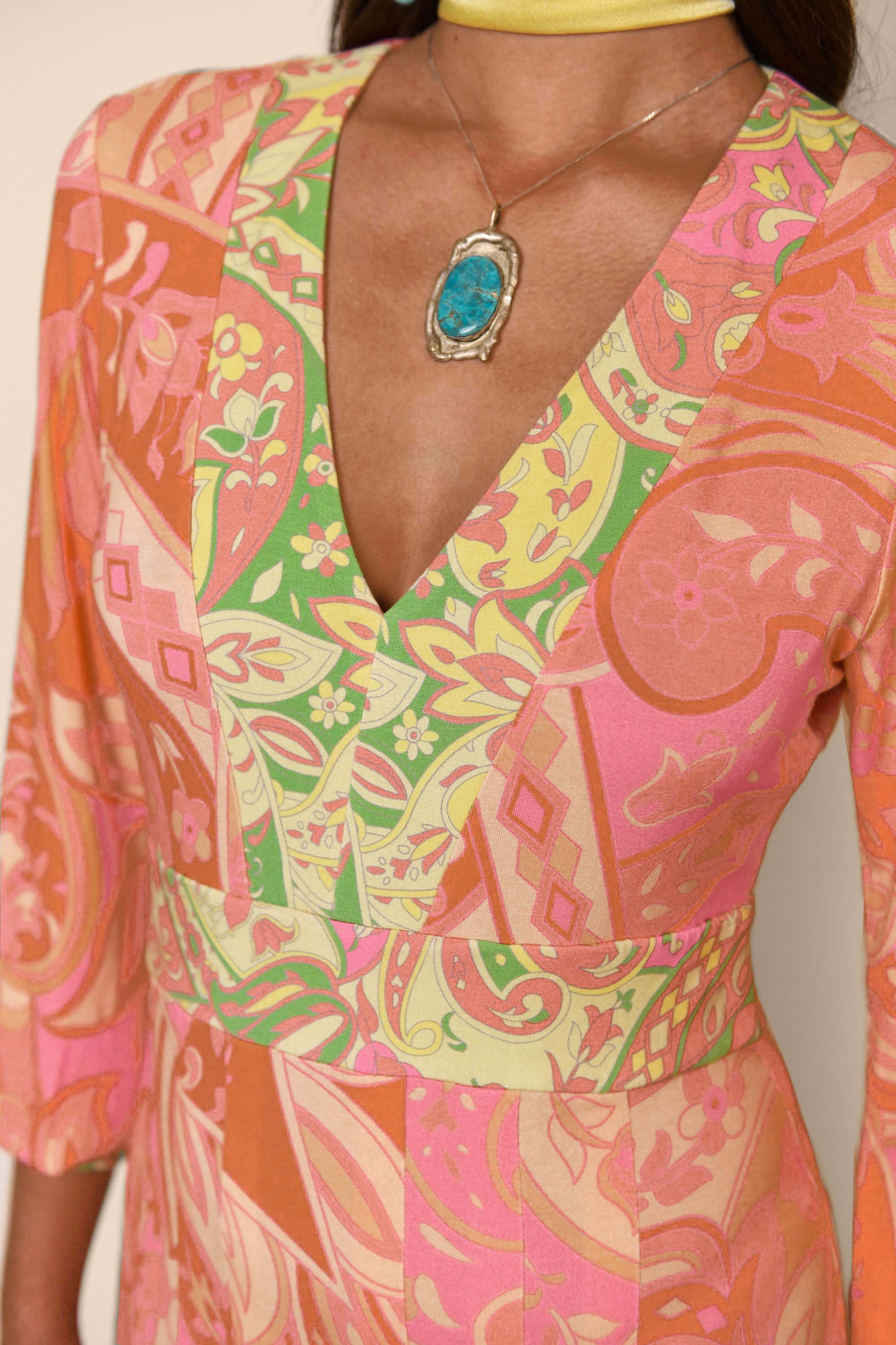 Caro - Paisley Peach