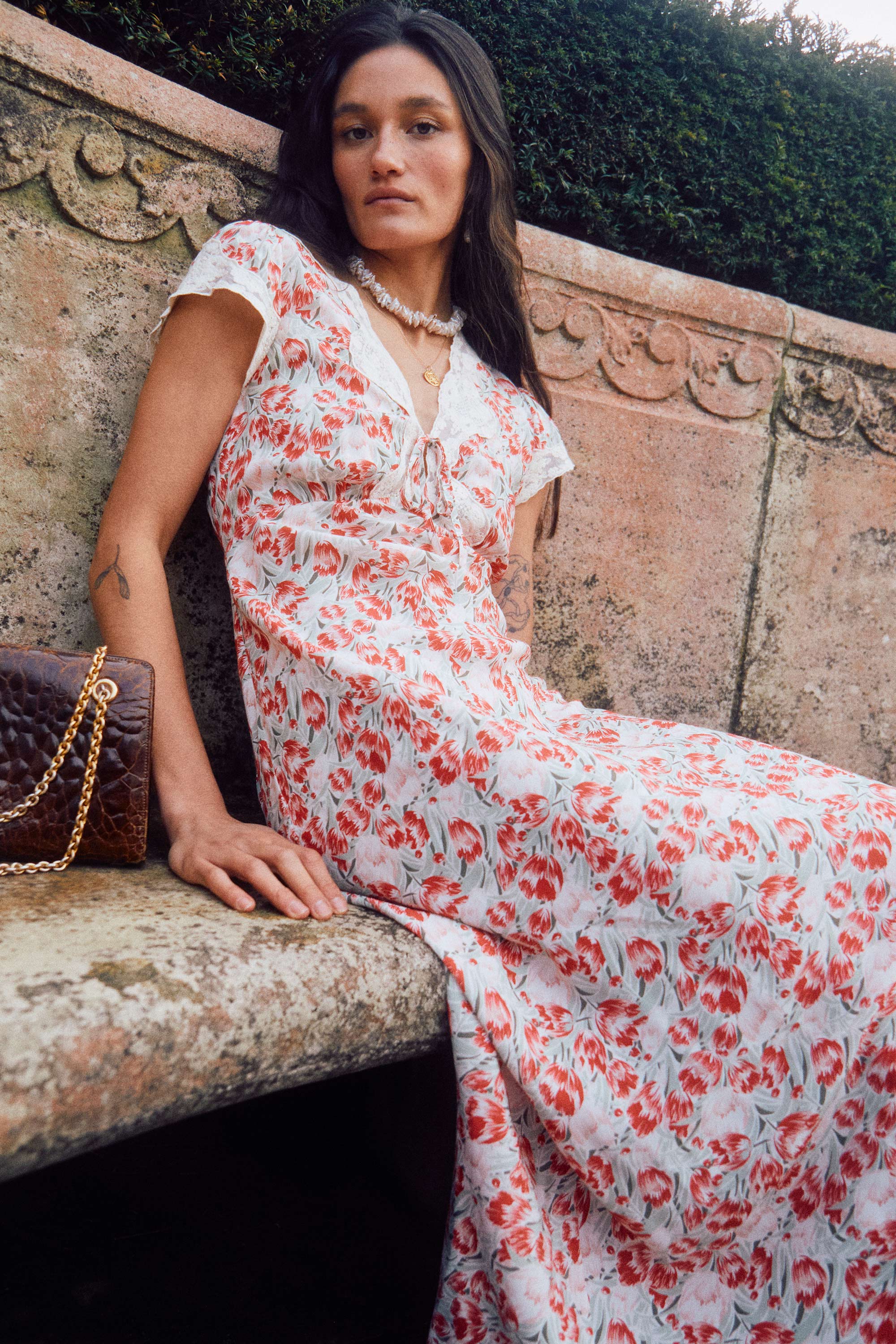 Amari  -  Tulip Fields Red