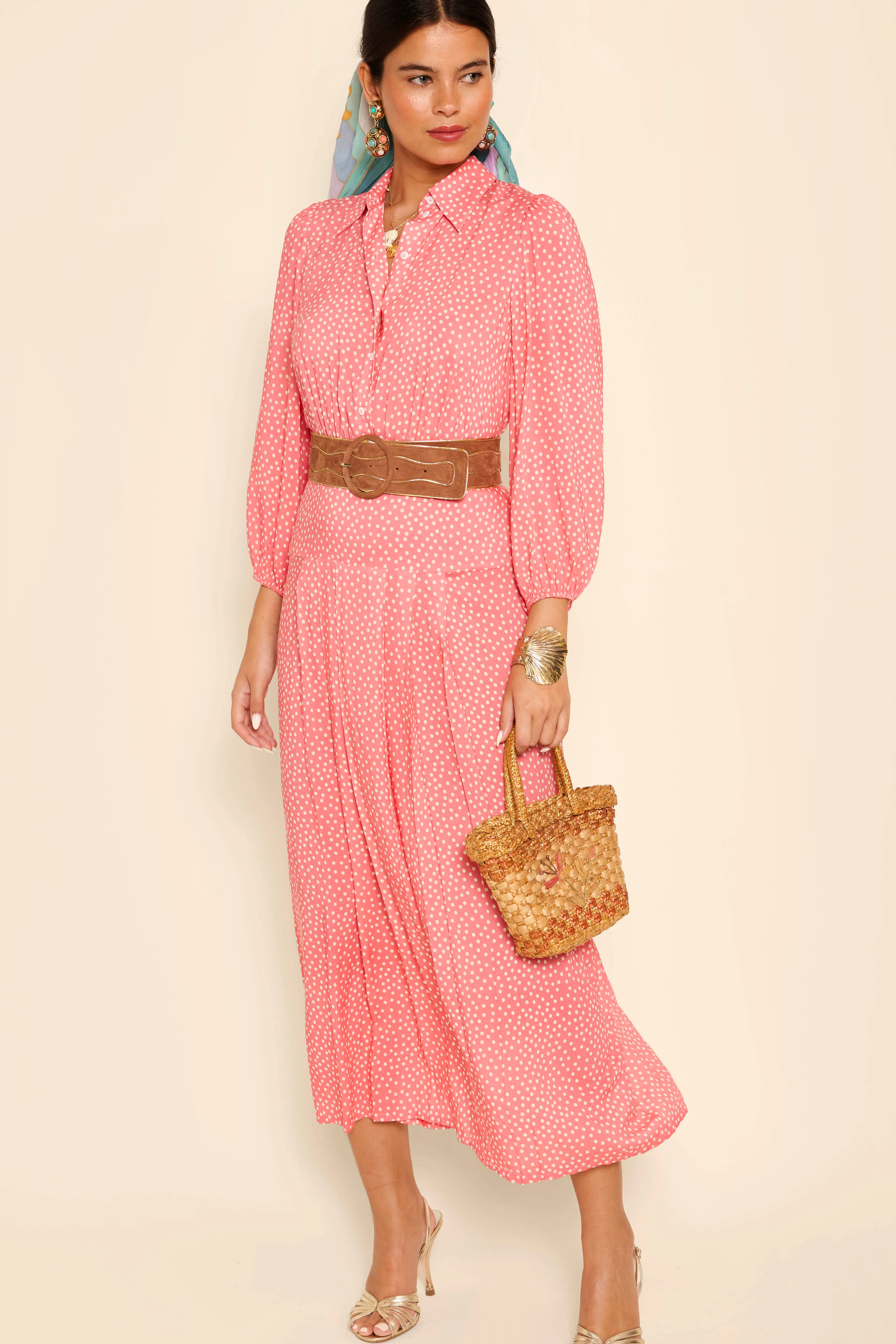 izzy - scatter spot coral