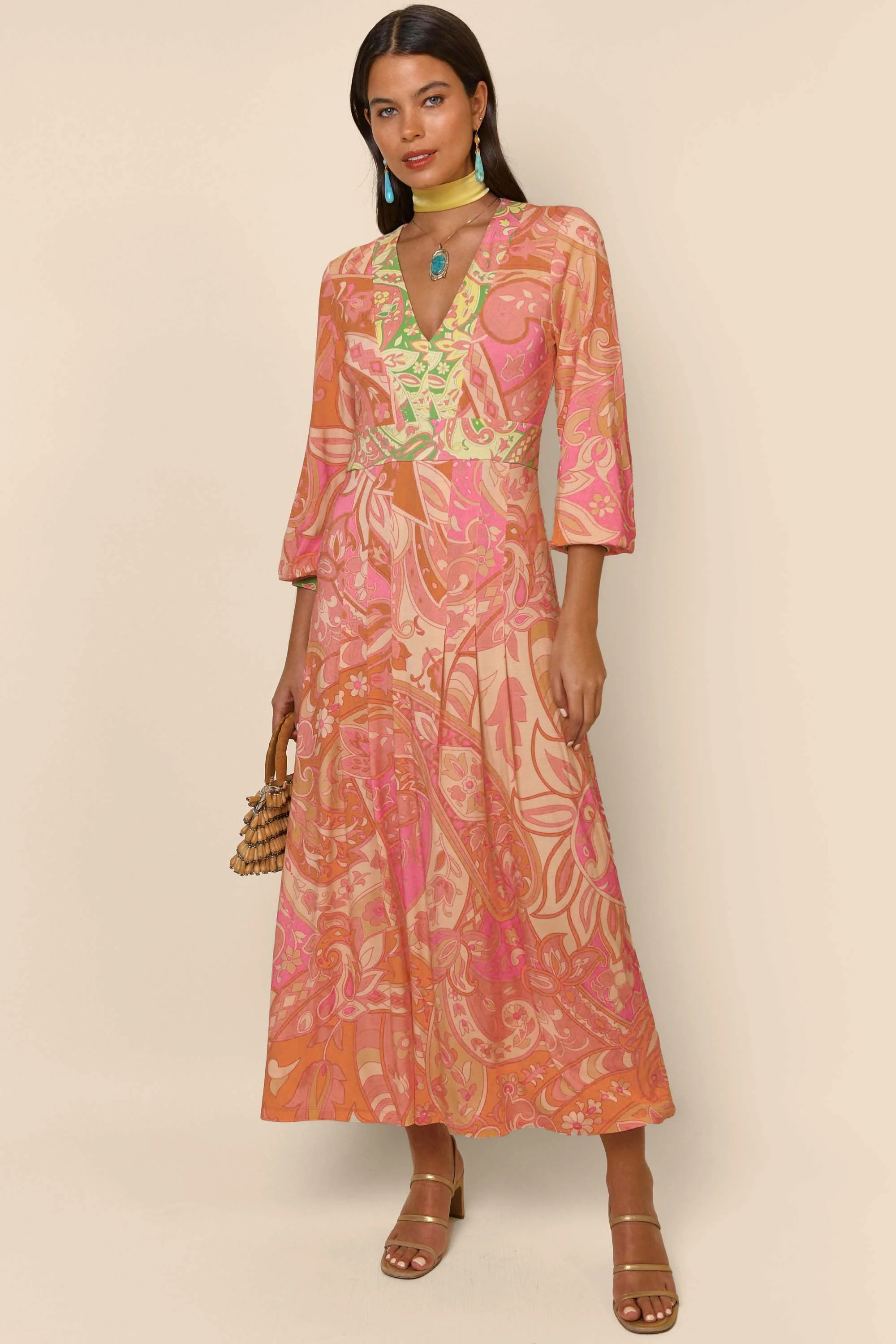 Caro - Paisley Peach