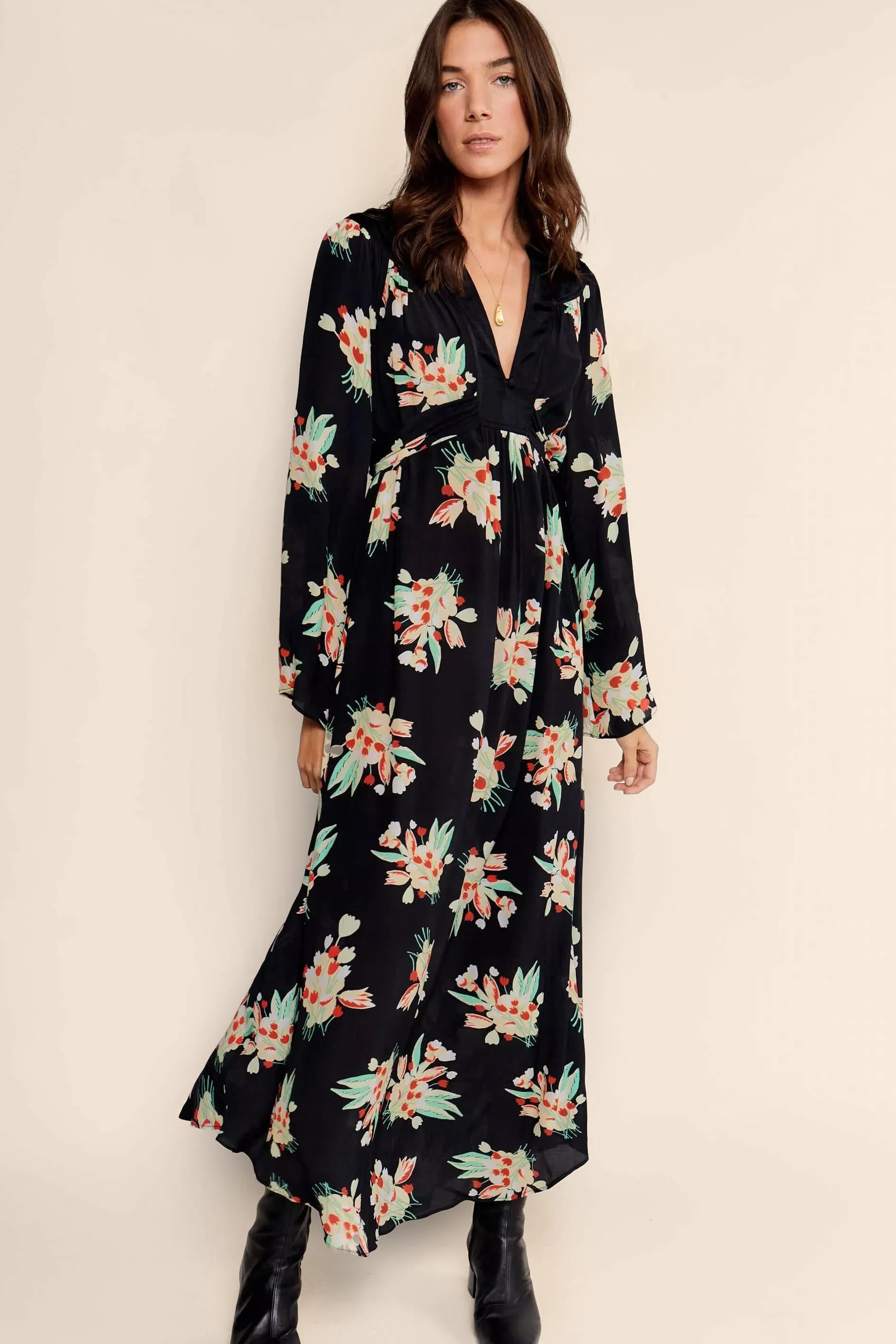 Anela - Tulip Cloud Black