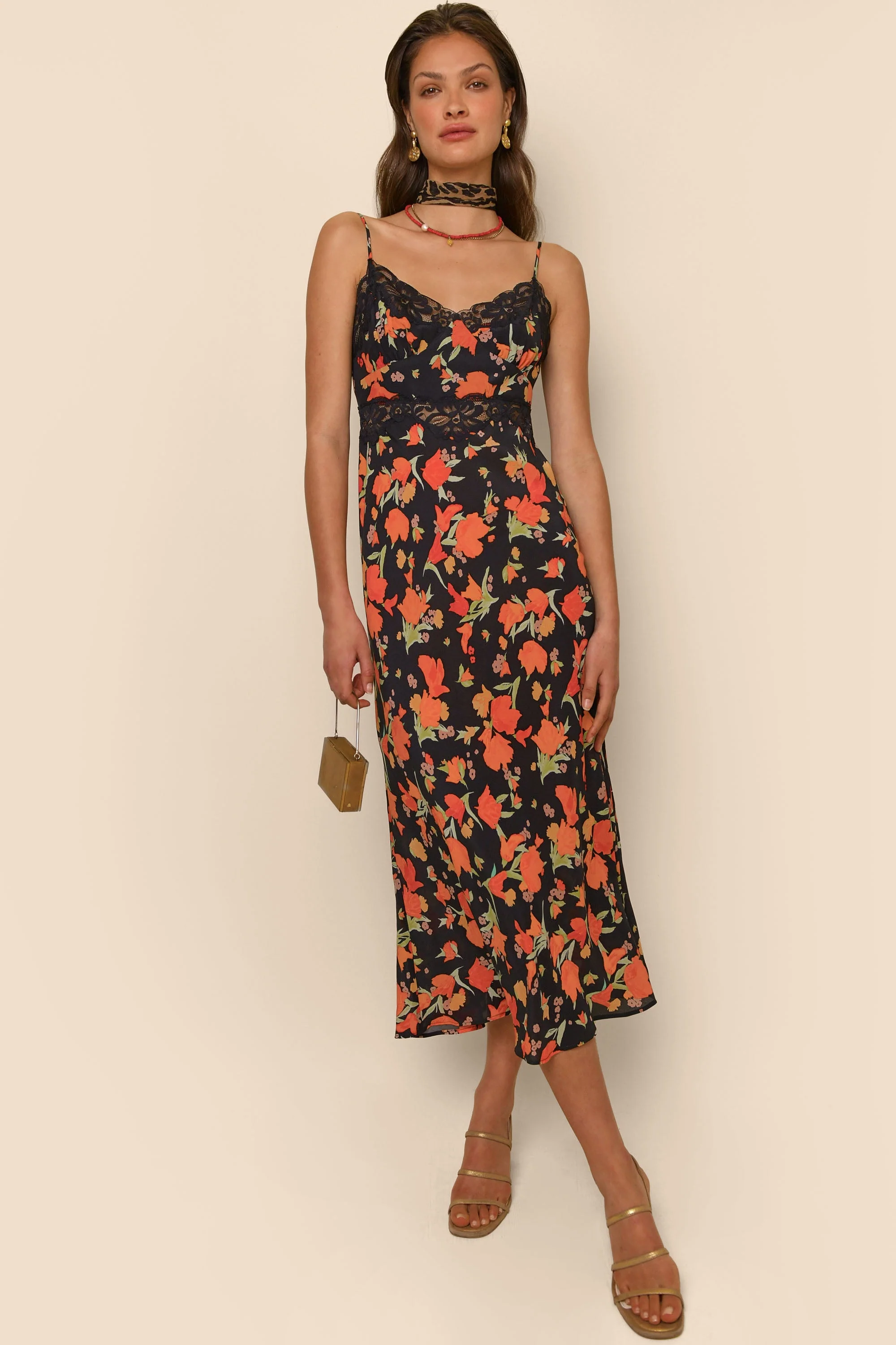 Amora - Floral Black