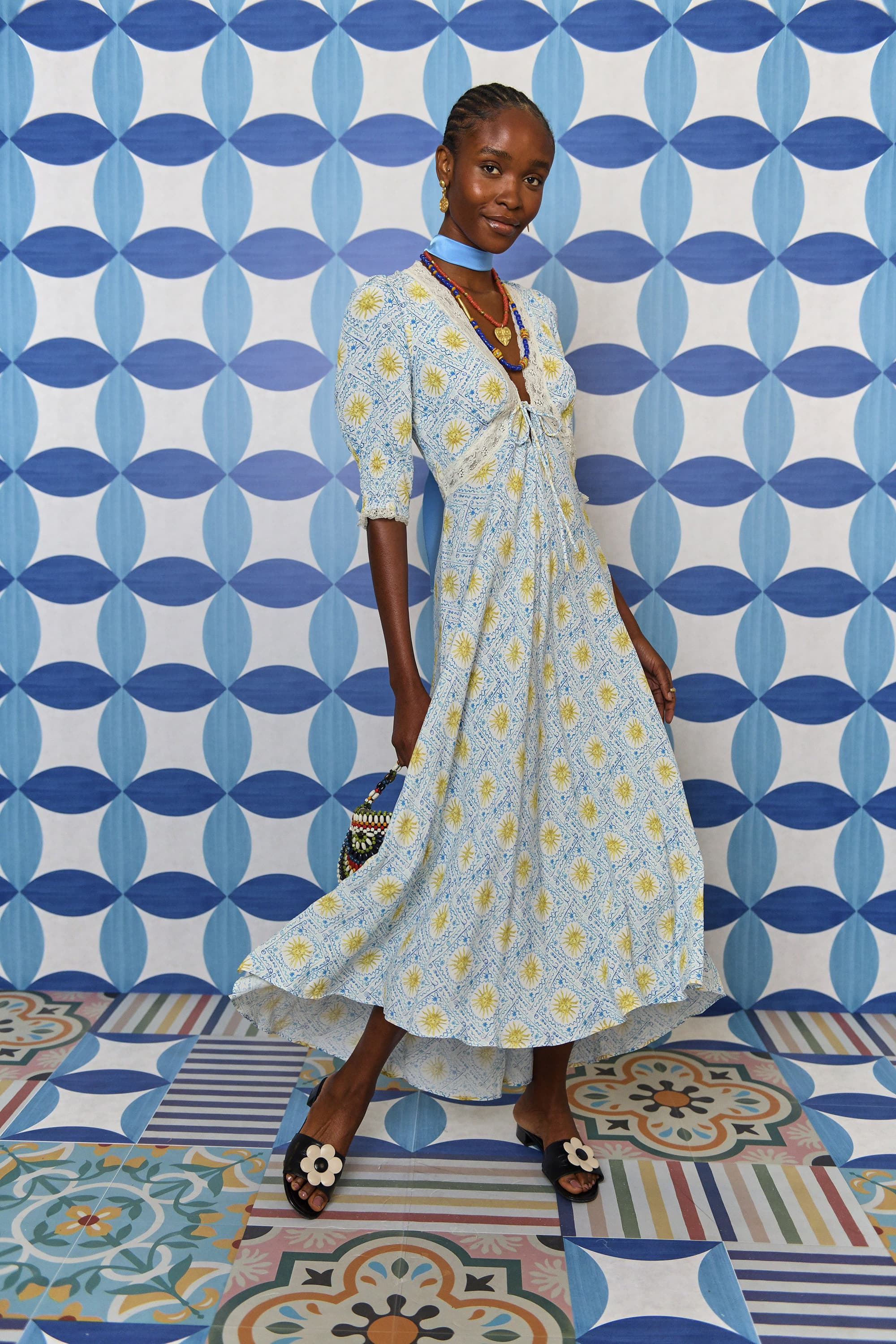 Amina - Sun Blue Ivory