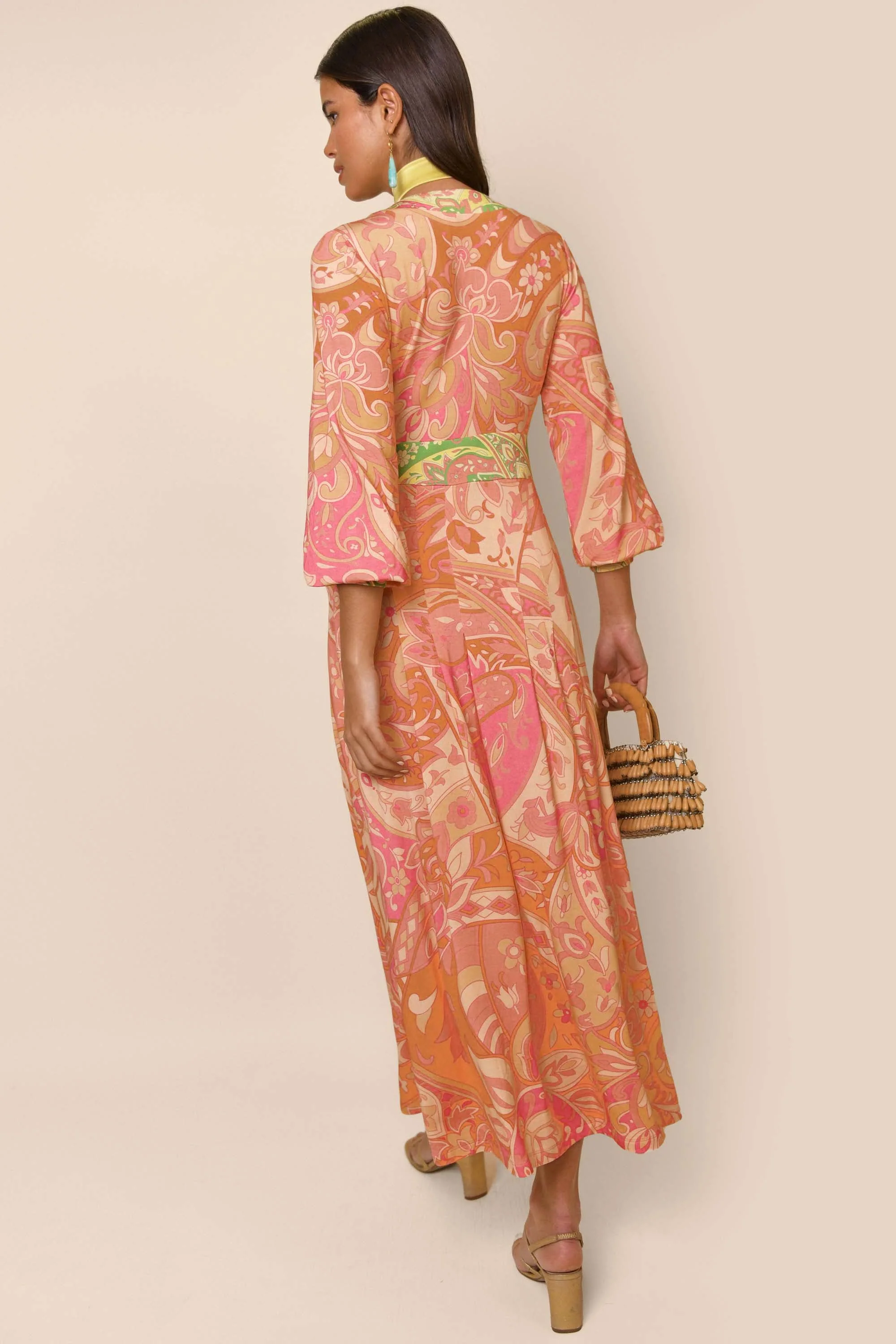 Caro - Paisley Peach