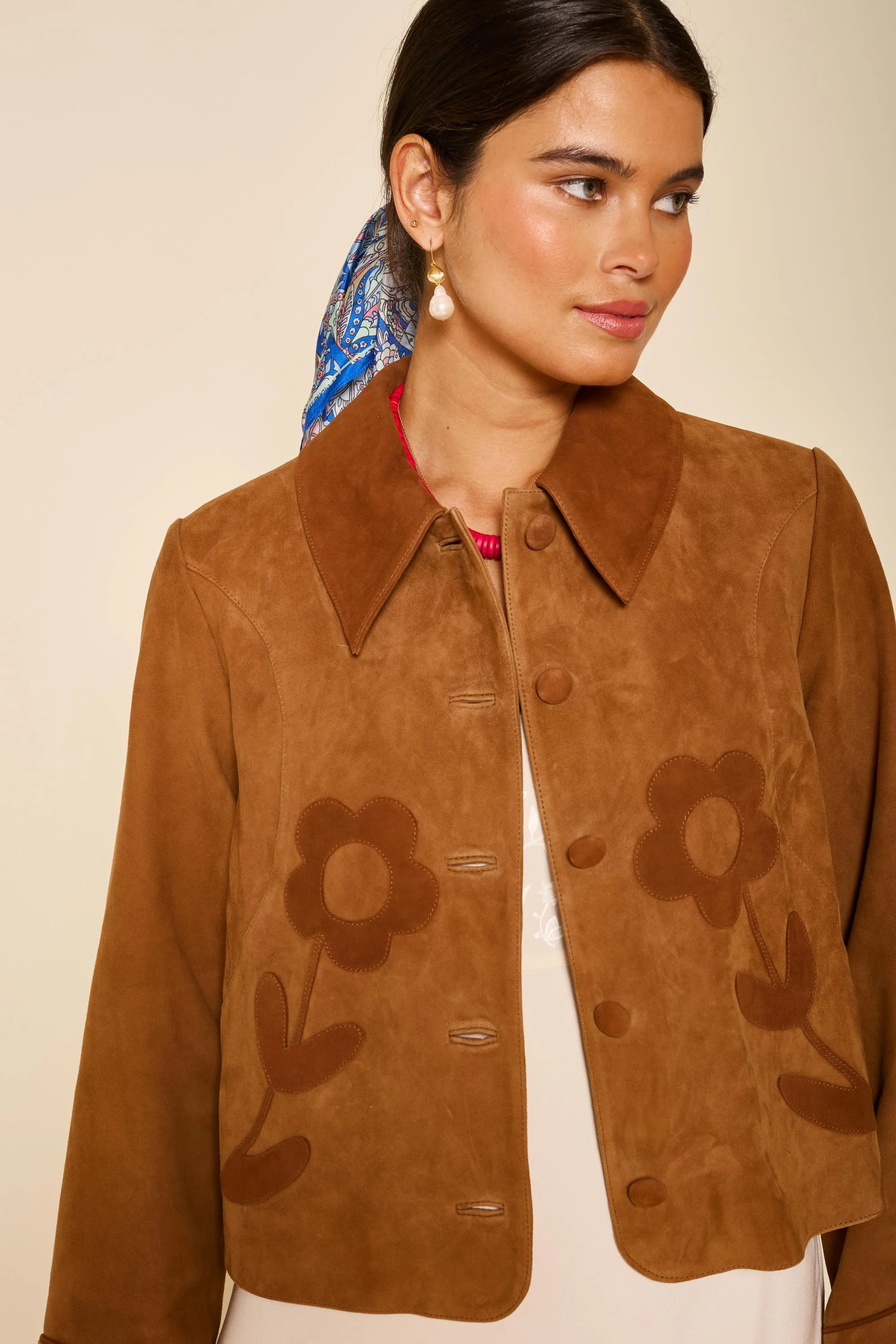 Dionne - Retro Daisy