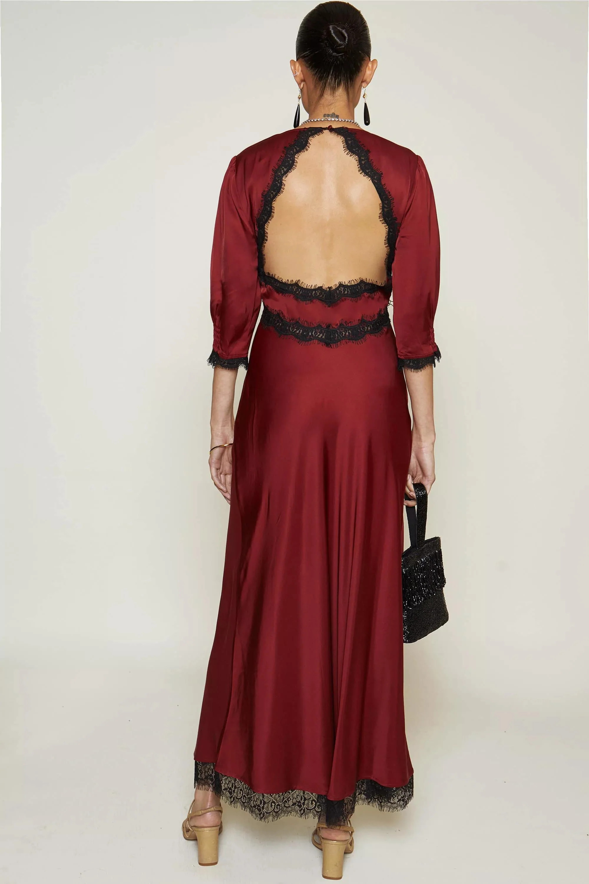 Gabrielle - Crimson Red