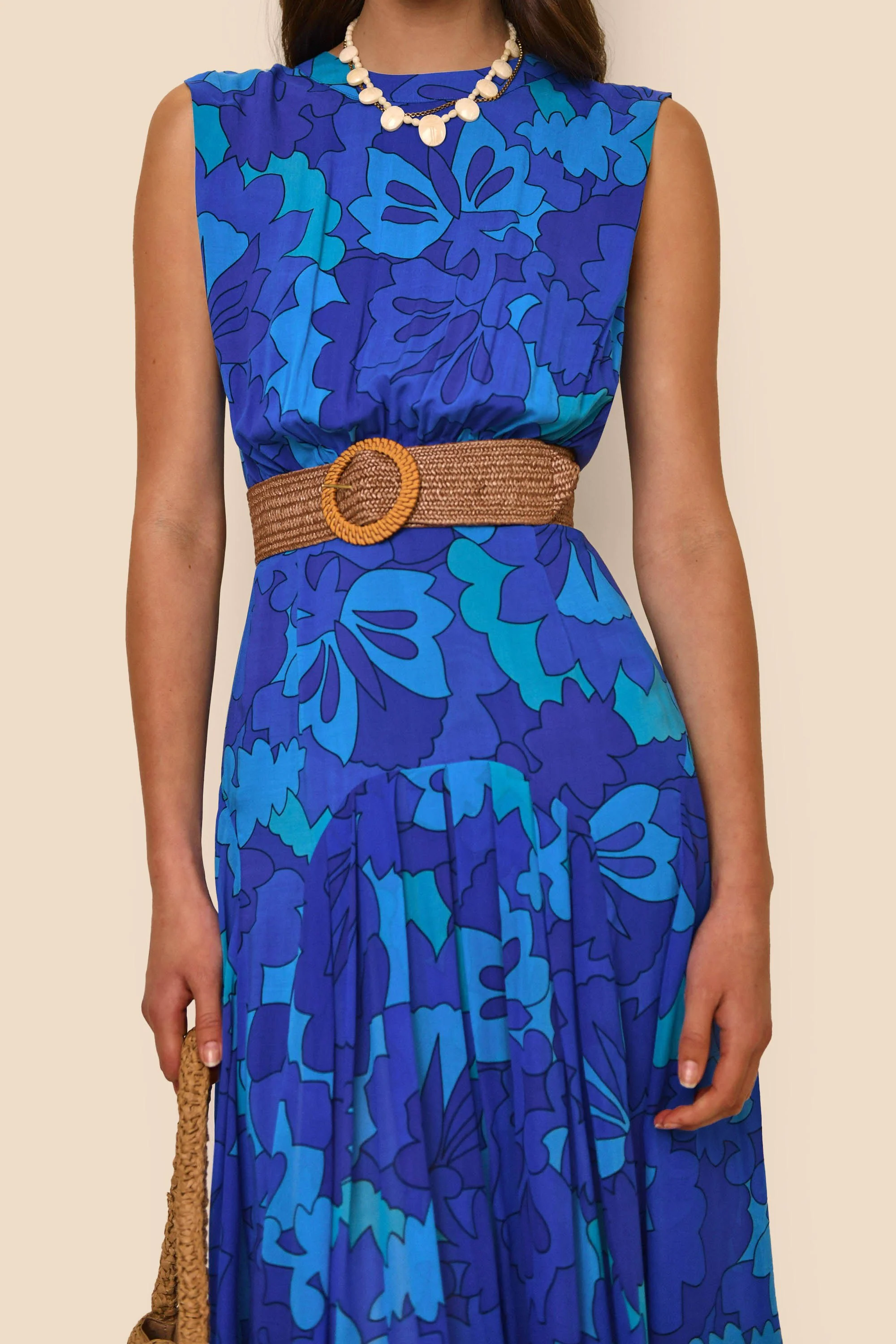 coralie - looking glass blue