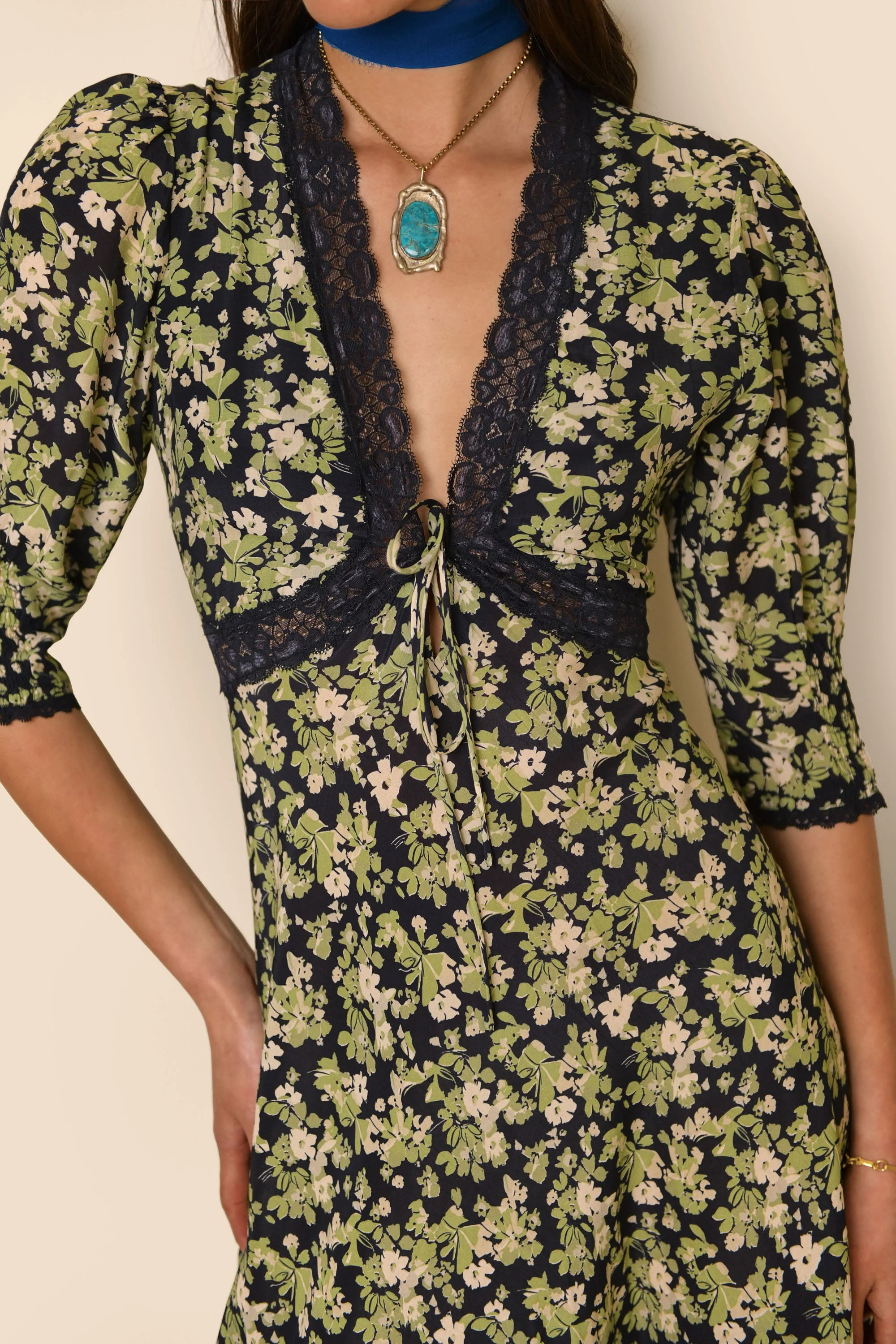 amina - marais floral green