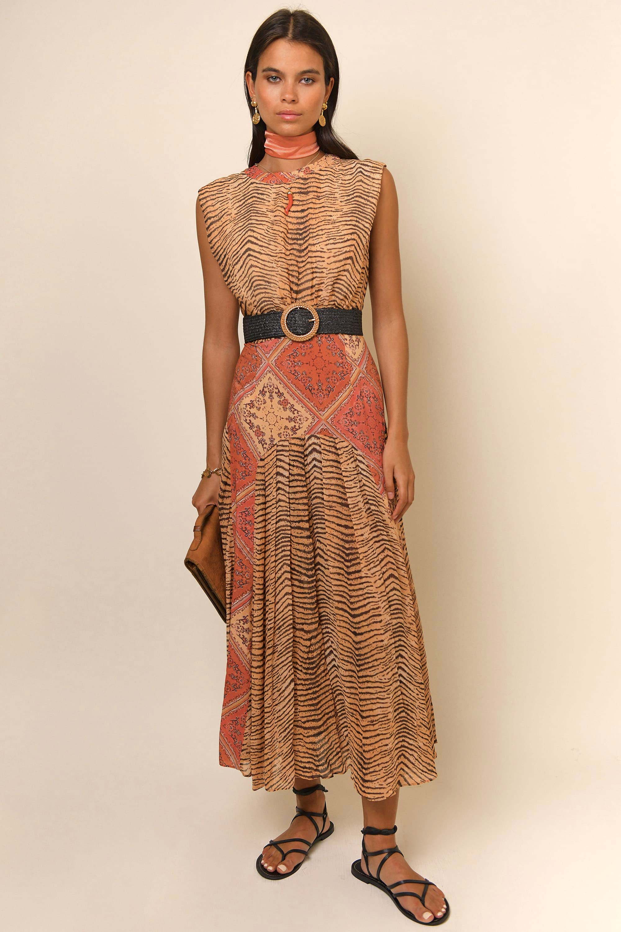 Coralie - Tiger Scarf Mix